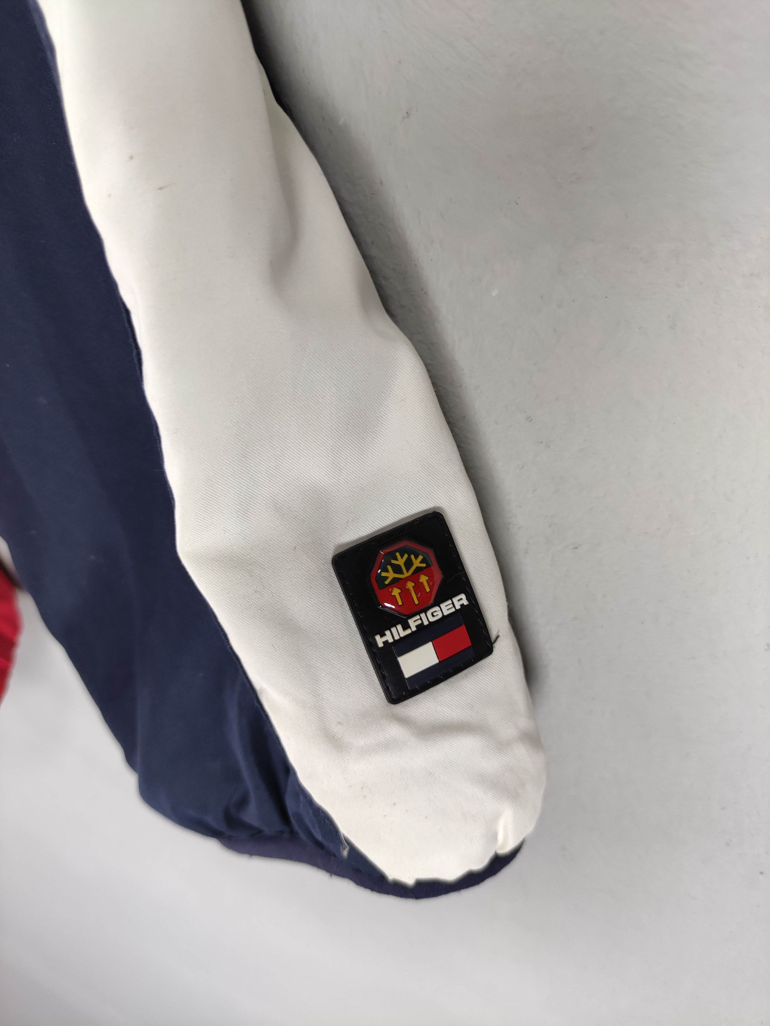 Tommy Hilfiger Vintage Tommy Hilfiger Reversible Jacket Zipper Size US L / EU 52-54 / 3 - 2 Thumbnail