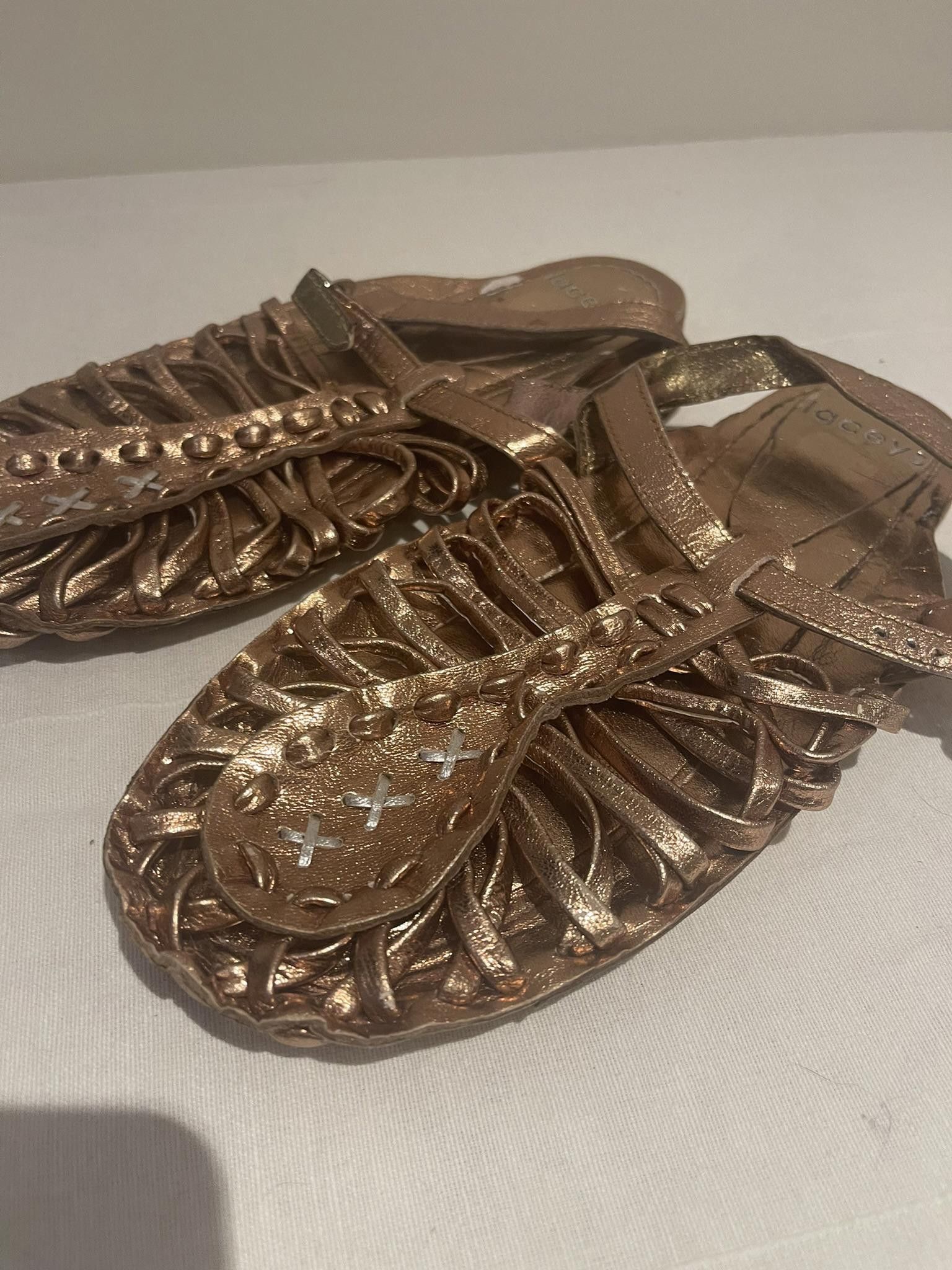 Designer Laceys Gold Gladiator Sandles Size US 8 / IT 38 - 3 Thumbnail