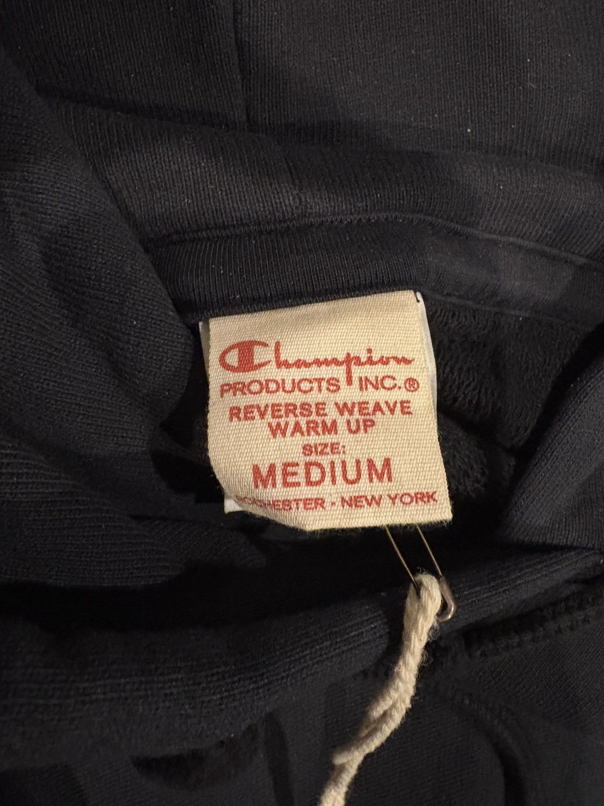 Vetements SS17 Vetements x Champion ‘In Progress’ Cut Out Black Hoodie Size US M / EU 48-50 / 2 - 5 Thumbnail