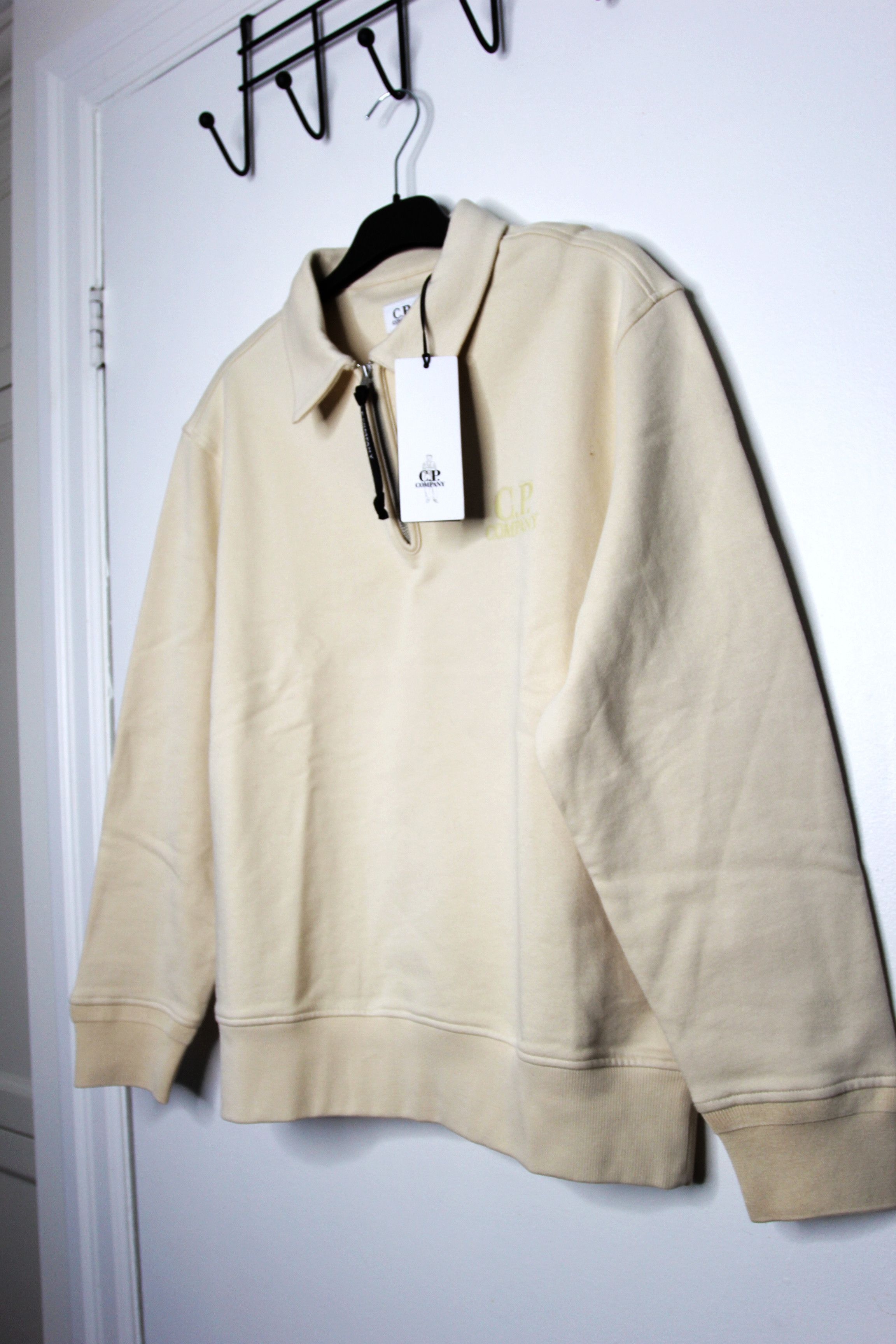 C.P. Company BNWT AW25 C.P. COMPANY DIAGONAL RAISED FLEECE SWEATSHIRT S Size US S / EU 44-46 / 1 - 5 Thumbnail
