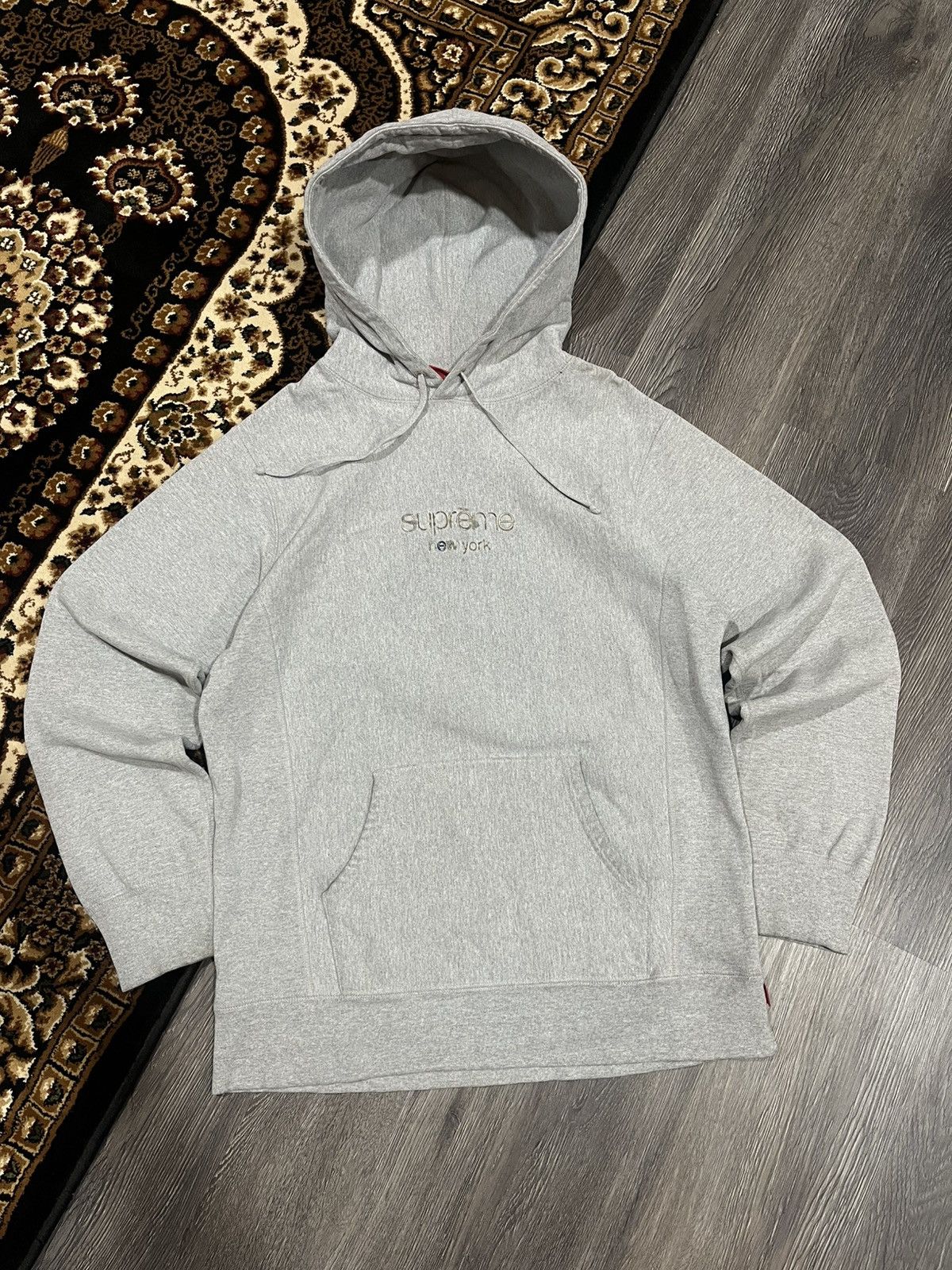 Supreme Supreme Classic Script Hooded Sweatshirt Size US L / EU 52-54 / 3 - 1 Thumbnail