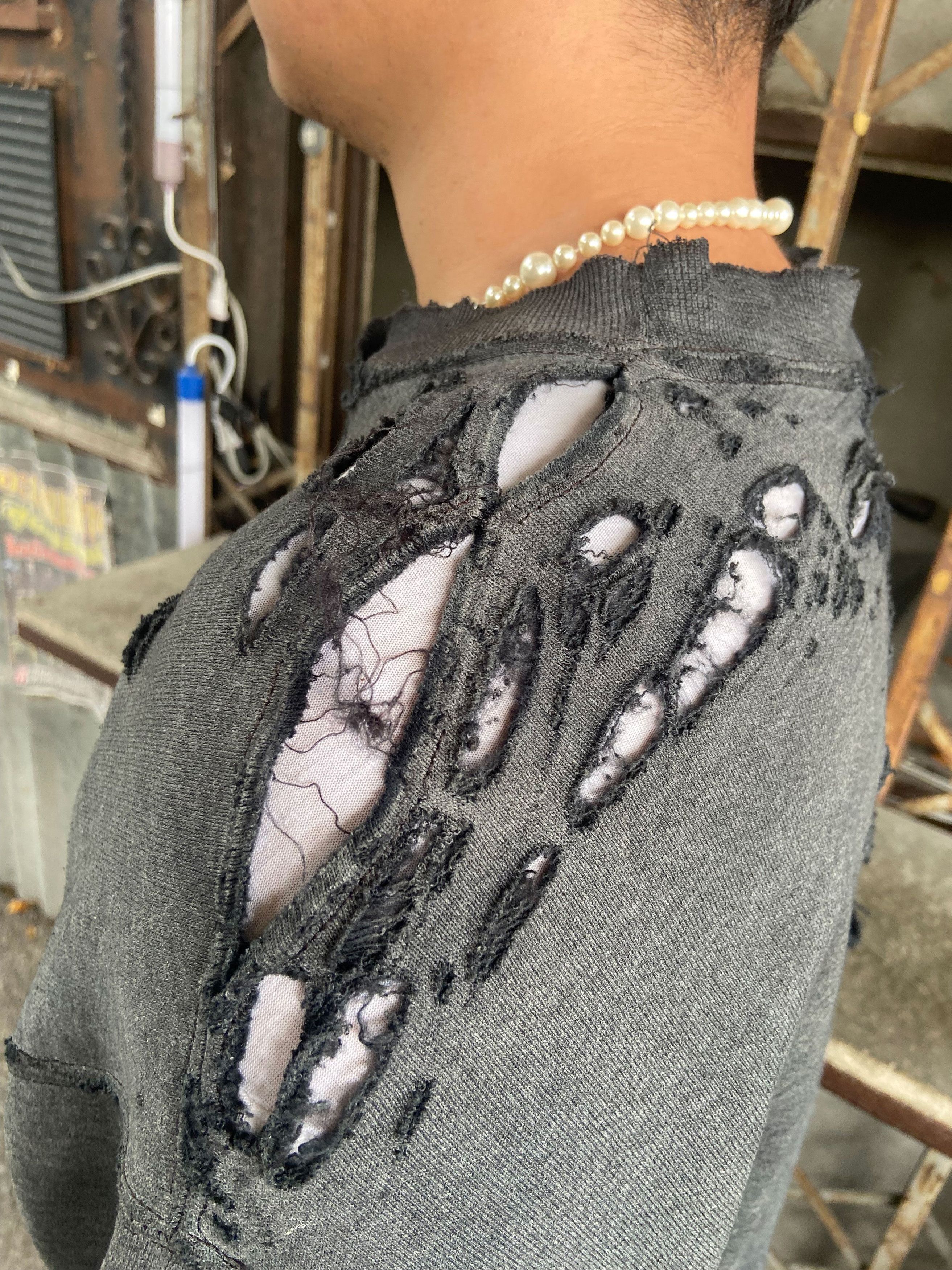 Vintage Thrashed Distressed & Faded Russell Sweatshir ERD Grunge Size US L / EU 52-54 / 3 - 8 Thumbnail