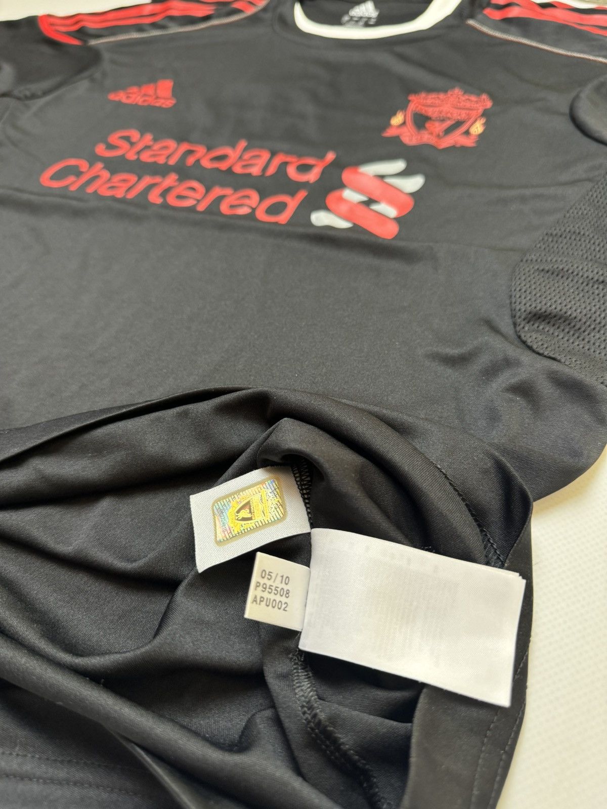 Adidas Rare vintage Liverpool adidas soccer jersey y2k Size US L / EU 52-54 / 3 - 8 Thumbnail