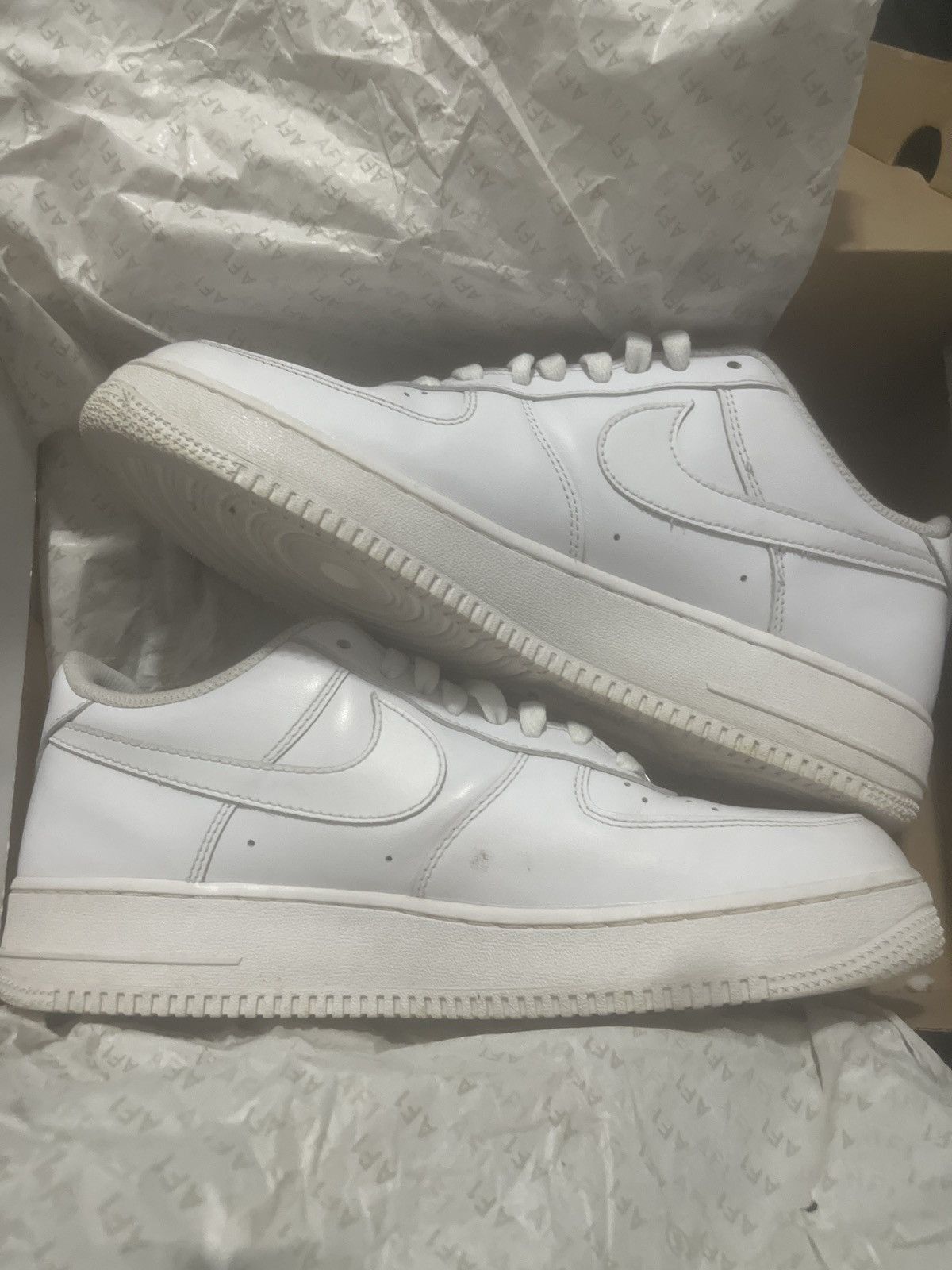Nike Air Force 1 Size US 10 / EU 43 - 2 Thumbnail
