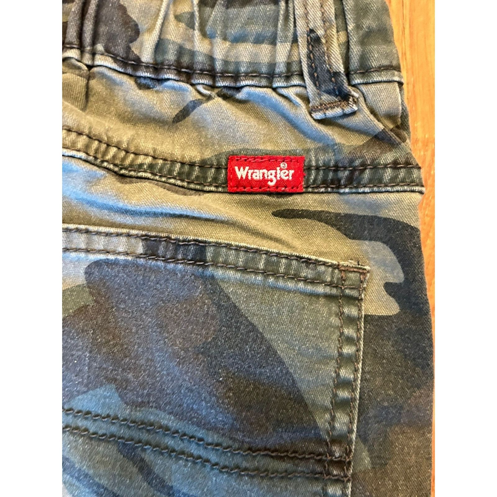 Wrangler Kids Wrangler Camo Jeans - Size 12 - Great Condition! Size 34" / US 12 / IT 48 - 4 Thumbnail