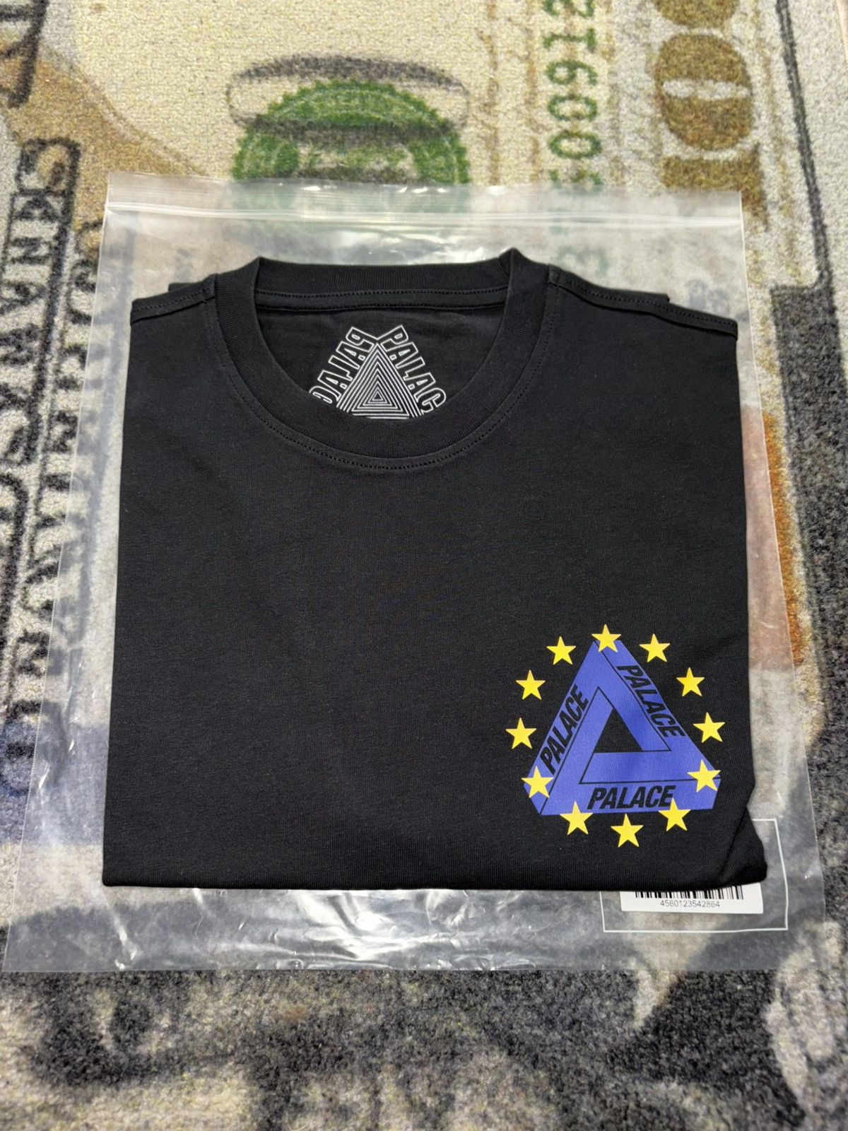 Palace Palace EU European Union Tri Ferg T-Shirt Size US S / EU 44-46 / 1 - 1 Thumbnail