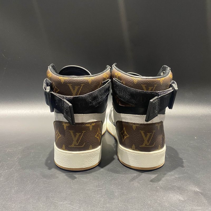 Louis Vuitton Louis Vuitton Rivoli High-Top Sneakers for Men - Size US 8 / EU 41 - 3 Thumbnail