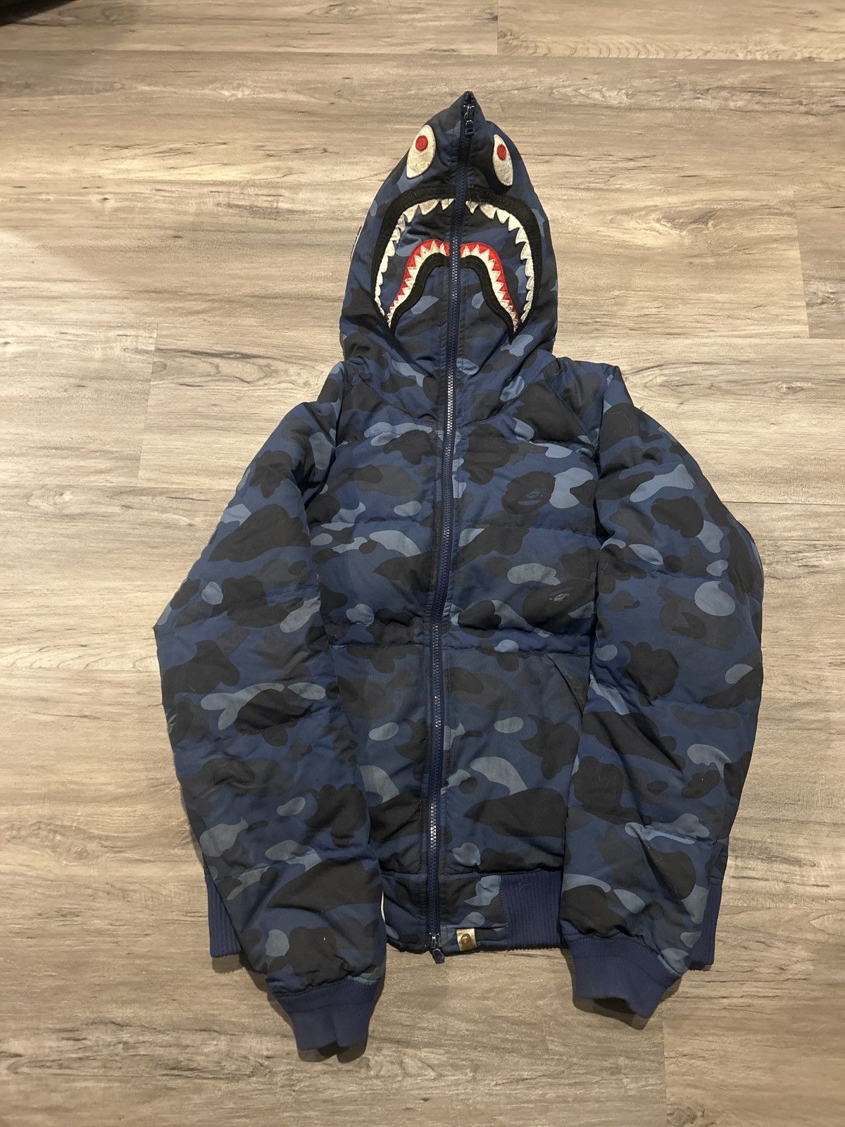 Bape Color Camo Shark Hoodie Down Jacket Size US L / EU 52-54 / 3 - 1 Thumbnail