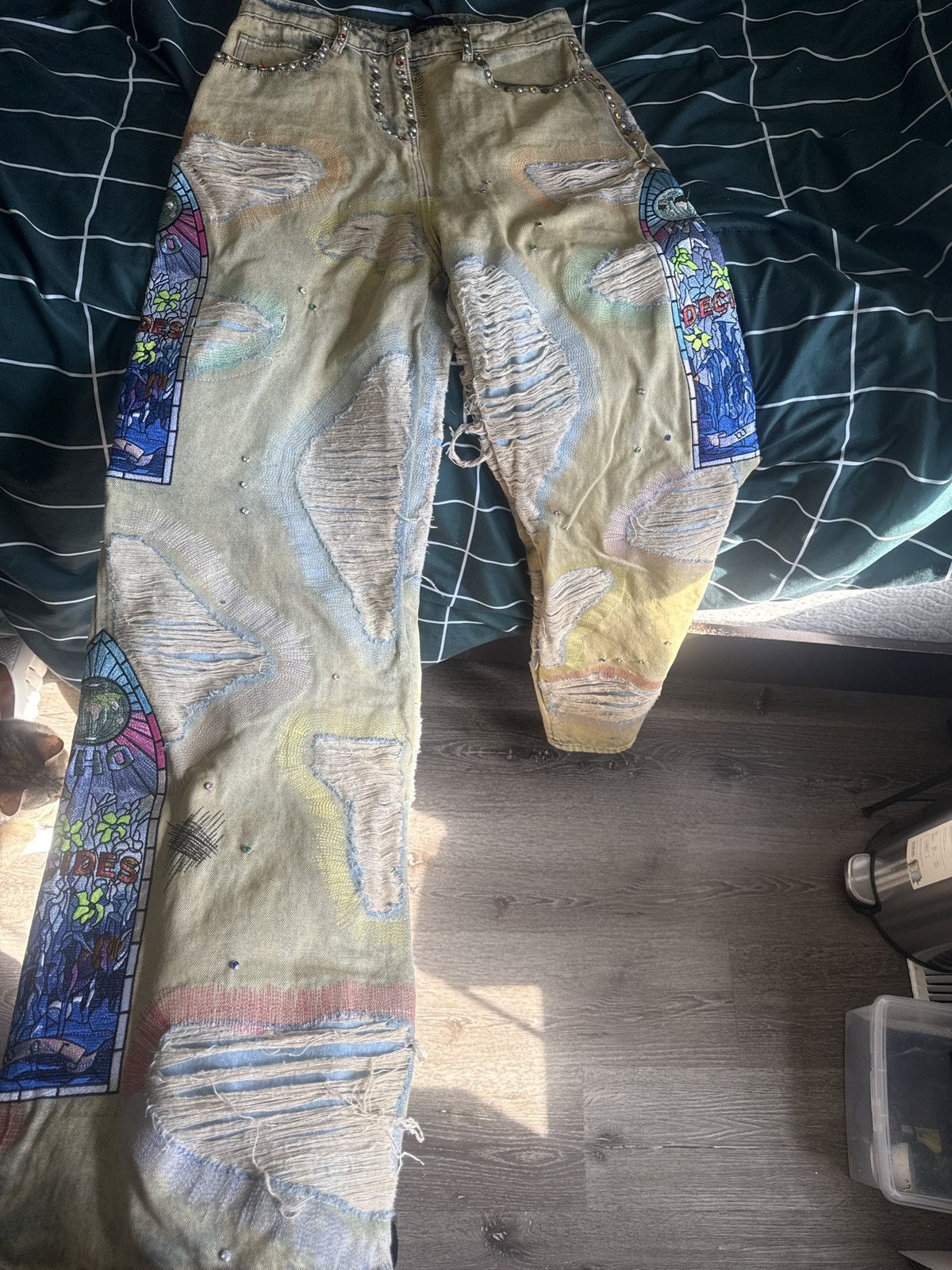 Who Decides War Who Decides War Studded Distressed Jeans multi Size US 29 - 1 Thumbnail