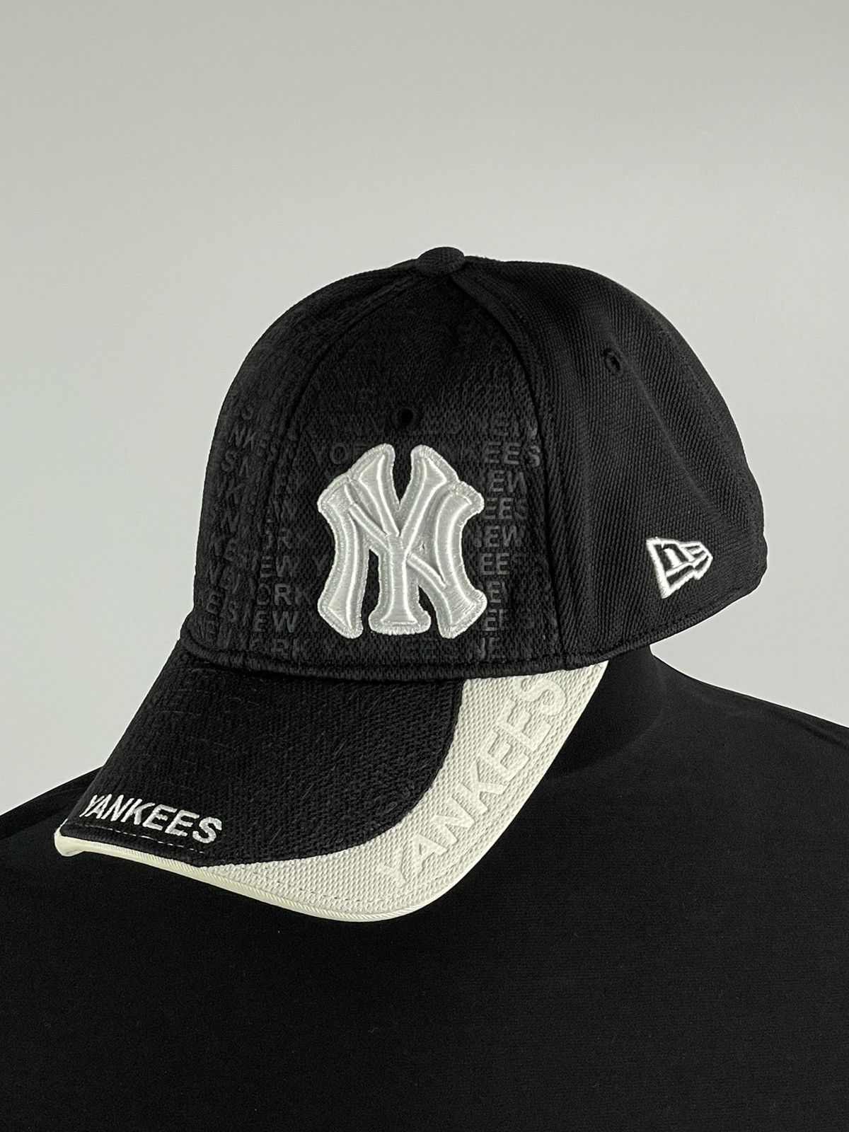 New Era × New York Yankees × Vintage Vintage New Era Yankees New York Cap Rare Hat Size ONE SIZE - 1 Thumbnail