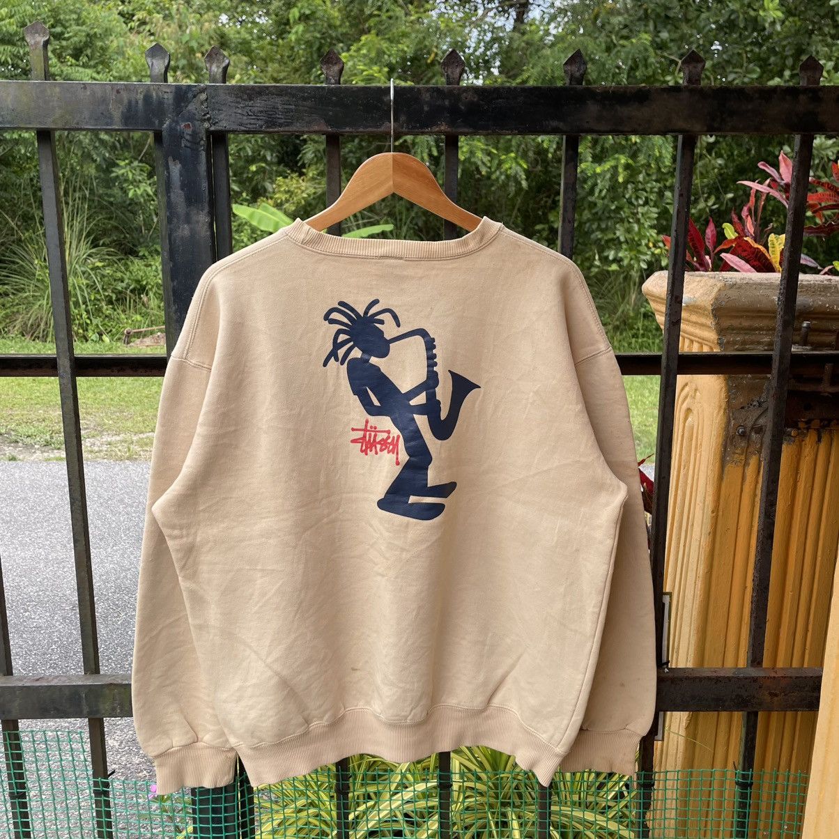 🔥Vintage 90s Stussy Saxophone Man Pullover Cream Sweatshirts