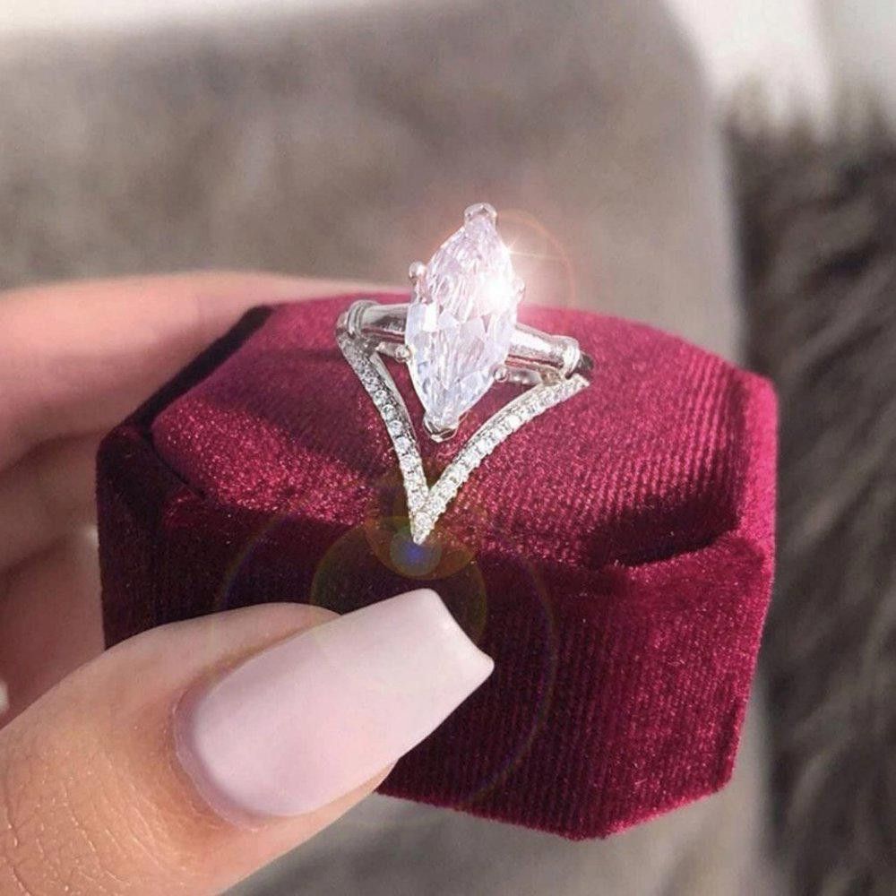 Designer 925 Sterling Silver Marquise Cut Engagement Ring - Size 7 Size ONE SIZE - 1 Thumbnail