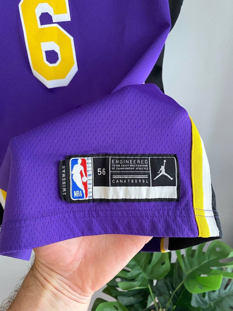 Jordan Brand NBA Basketball Jersey LA Lakers #6 JAMES, XXL, CV9481-513 Size US XXL / EU 58 / 5 - 6 Thumbnail
