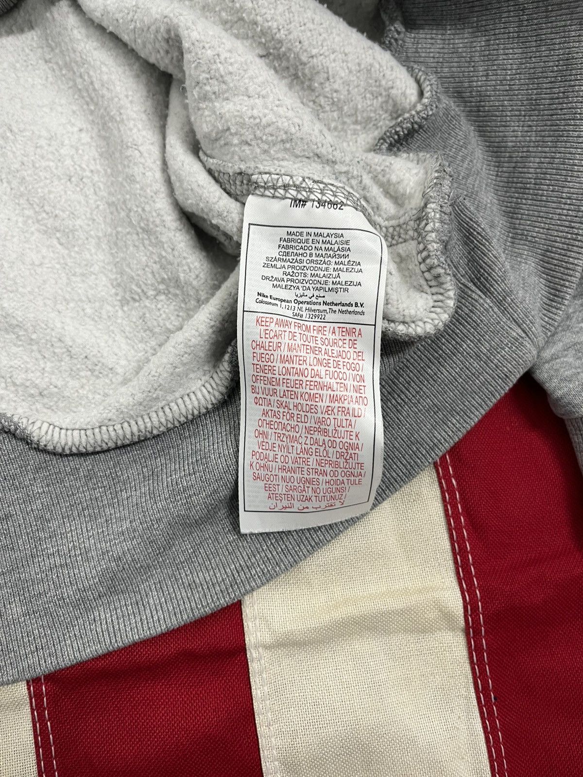 Nike Nike Vintage Style Cascades NTF Sweatshirt Size US XL / EU 56 / 4 - 6 Thumbnail
