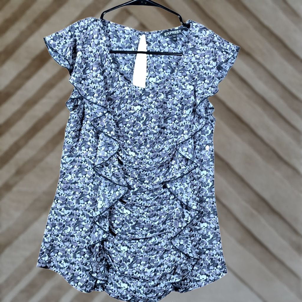 Express Express Blouse Gray Black Purple Floral Pleated Ruffle Cap Short Sleeve XS Women Shirt Tie? Size XS / US 0-2 / IT 36-38 - 1 Thumbnail