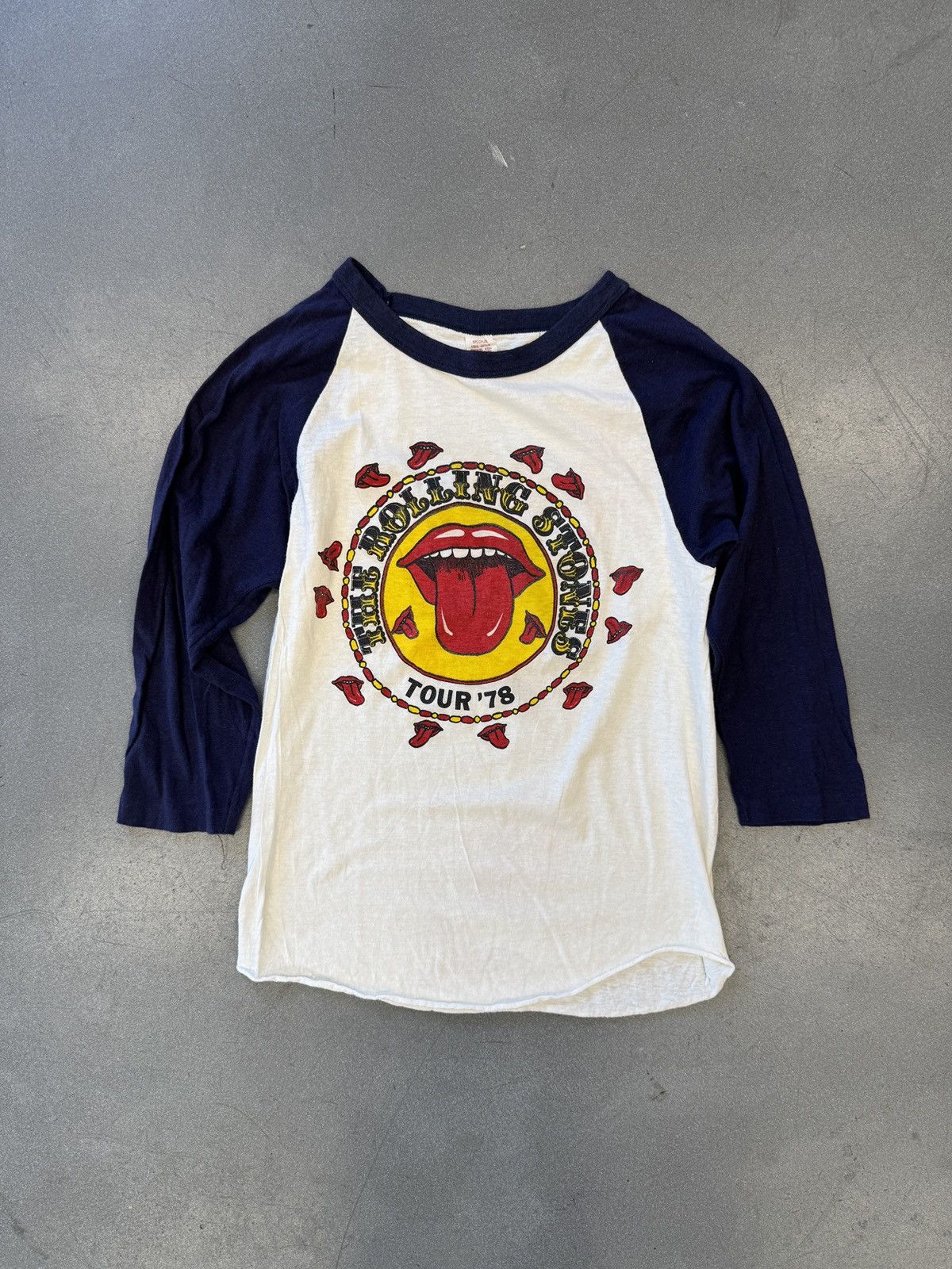 Vintage 1978 The Rolling Stones Tour Raglan Tee Size US L / EU 52-54 / 3 - 1 Thumbnail
