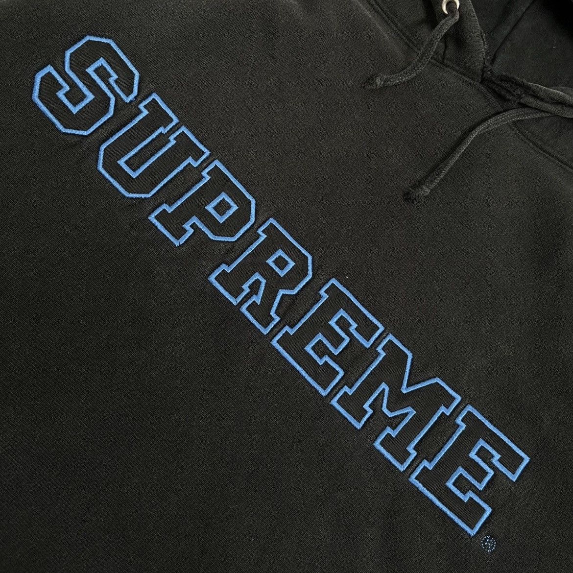 Supreme Supreme Spell Out Outline Blue Size US L / EU 52-54 / 3 - 3 Thumbnail