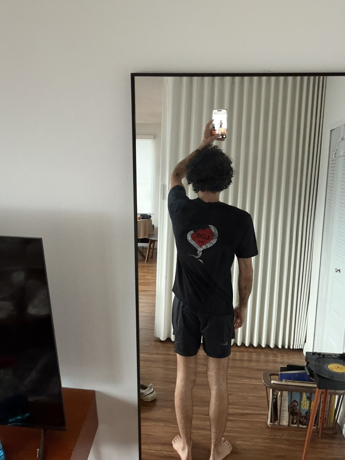 Saint Laurent Paris Saint Laurent Paris Love Snake Tee Size US S / EU 44-46 / 1 - 6 Thumbnail