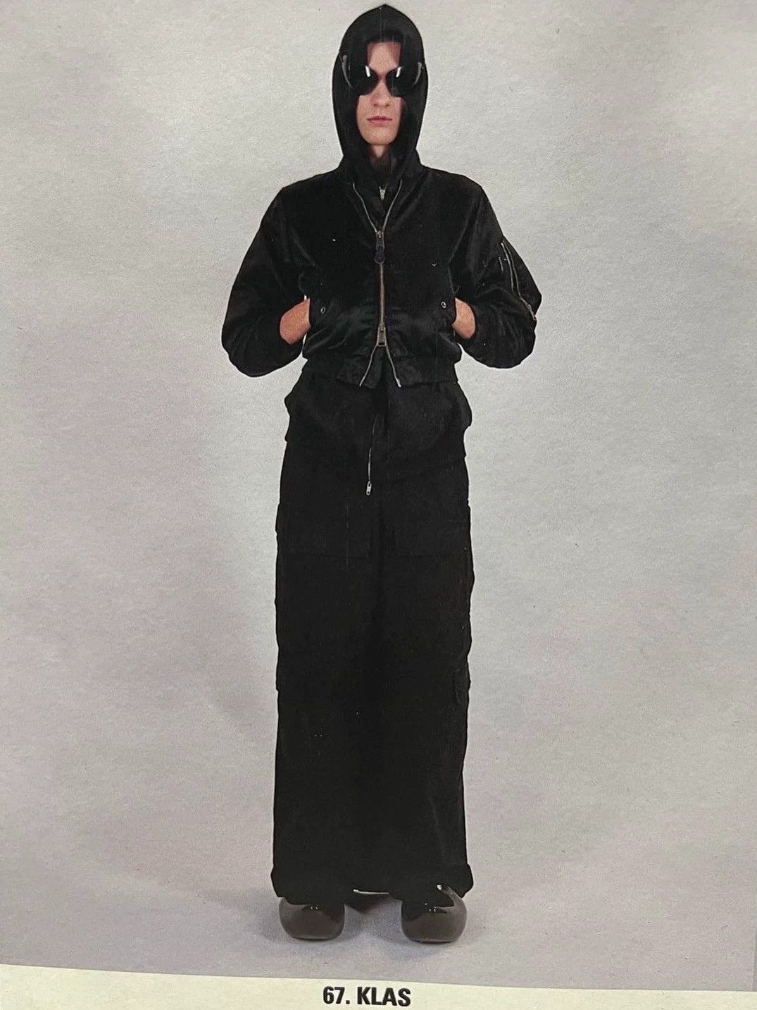 Balenciaga Balenciaga Shrunk SS23 Ma1 Slim Black M Rihanna Nihken New Size US M / EU 48-50 / 2 - 6 Thumbnail