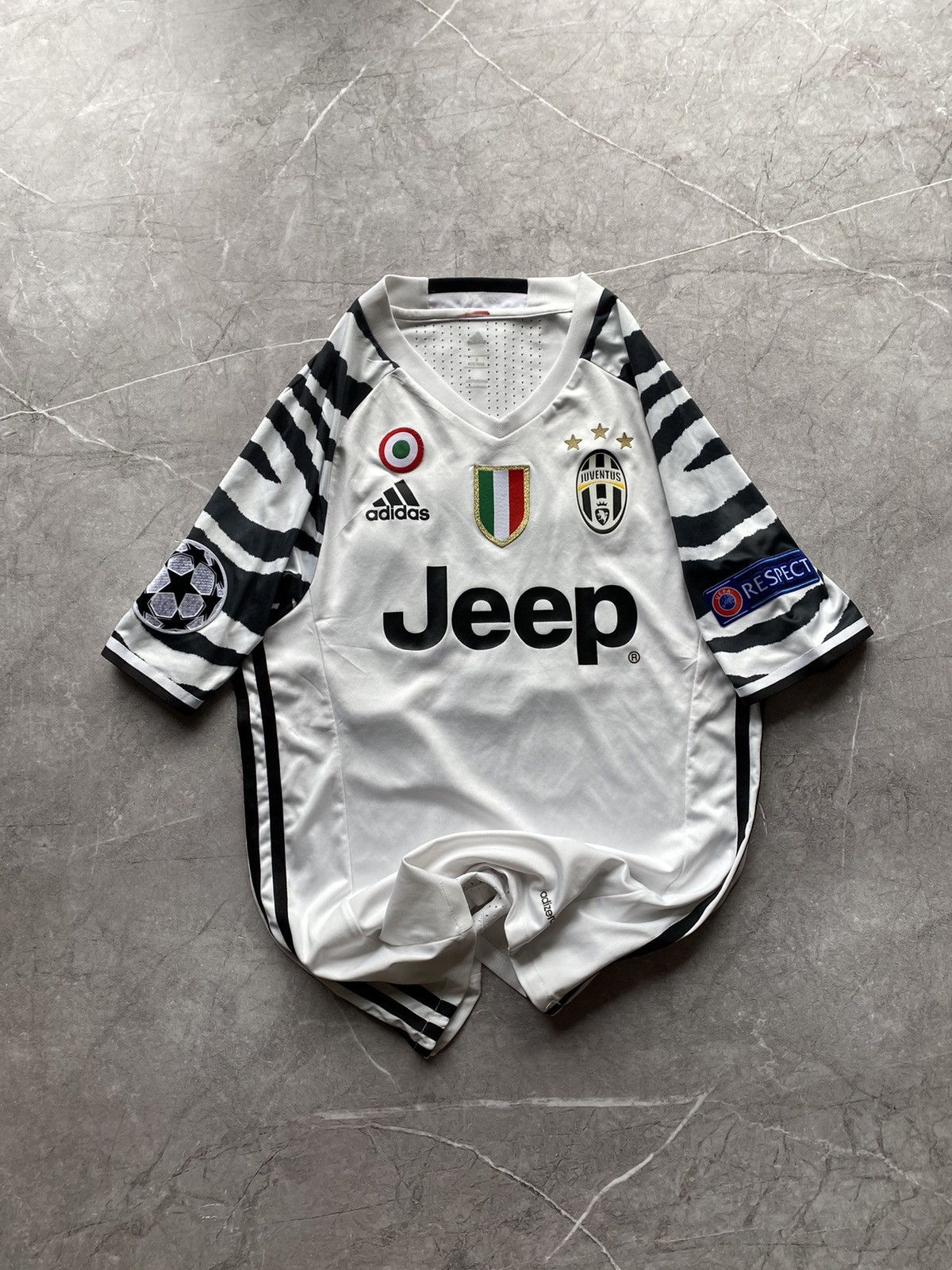Adidas 🇮🇹Adidas 2016-17 FC Juventus # 10 Football Soccer Jersey Size US S / EU 44-46 / 1 - 2 Thumbnail