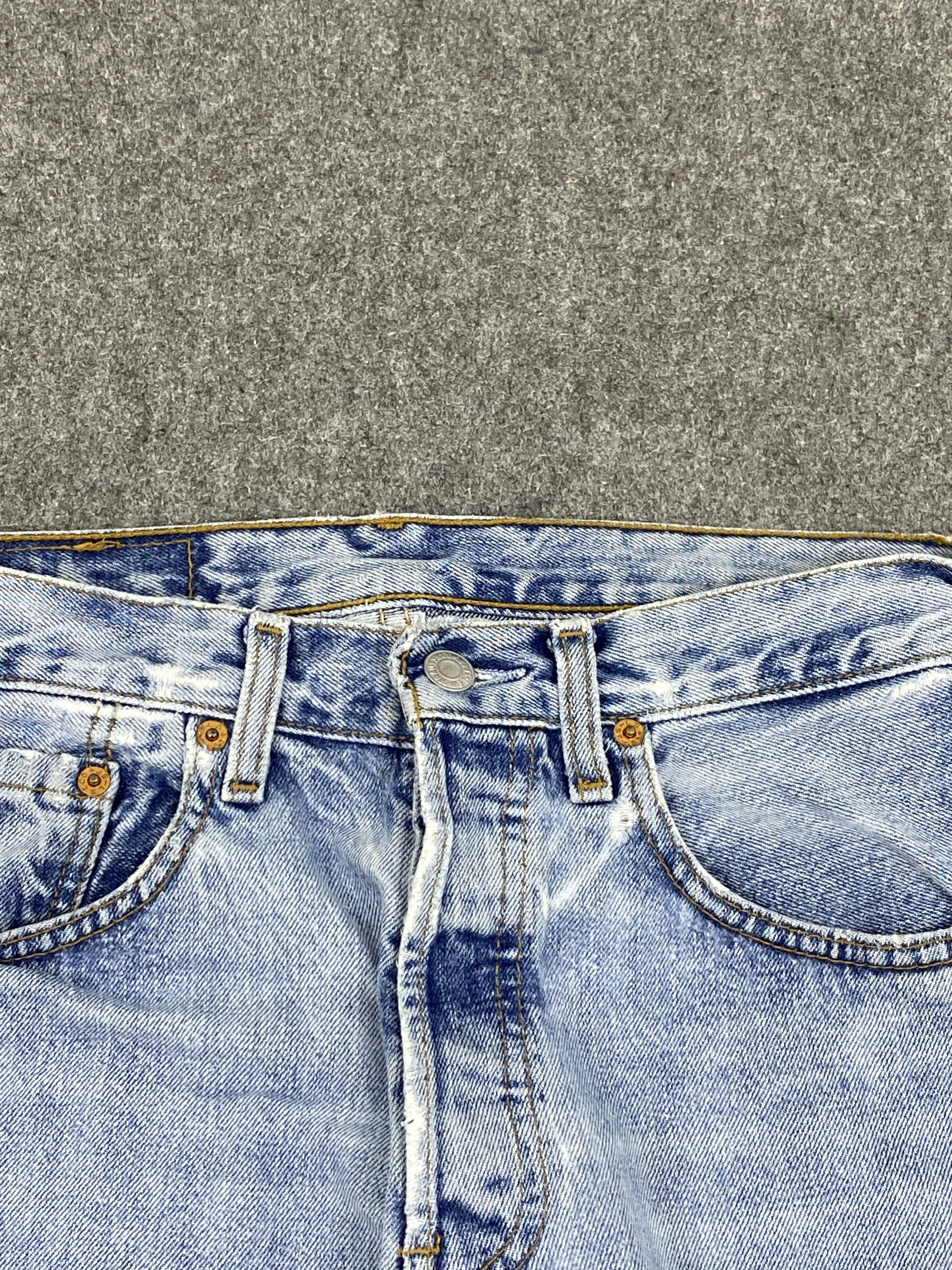 Levi's Vintage Levis 501 Distressed Jeans DP2740 Size US 29 - 9 Thumbnail