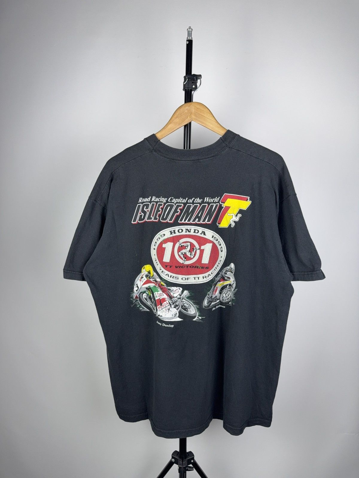 Honda × Vintage Vintage 90s Rare 1999 Isle of Man MOTO Racing T-shirt Size US XL / EU 56 / 4 - 5 Thumbnail