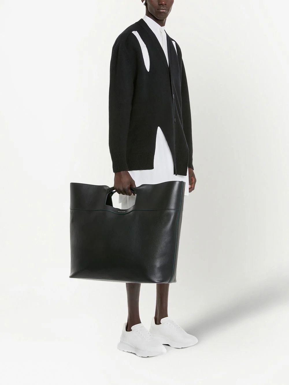 Alexander McQueen o1y1024 Cardigan In Black Size US L / EU 52-54 / 3 - 2 Thumbnail