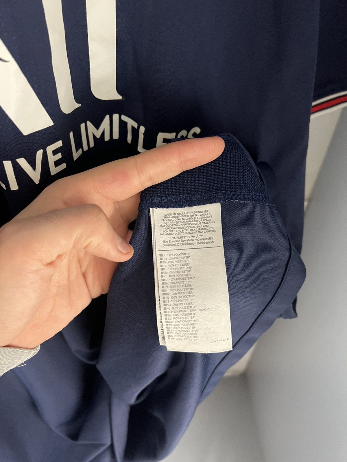 Vintage VERY RARE NIKE JORDAN FC PSG PARIS FRANCE SOCCER JERSEY Y2K Size US XL / EU 56 / 4 - 7 Thumbnail