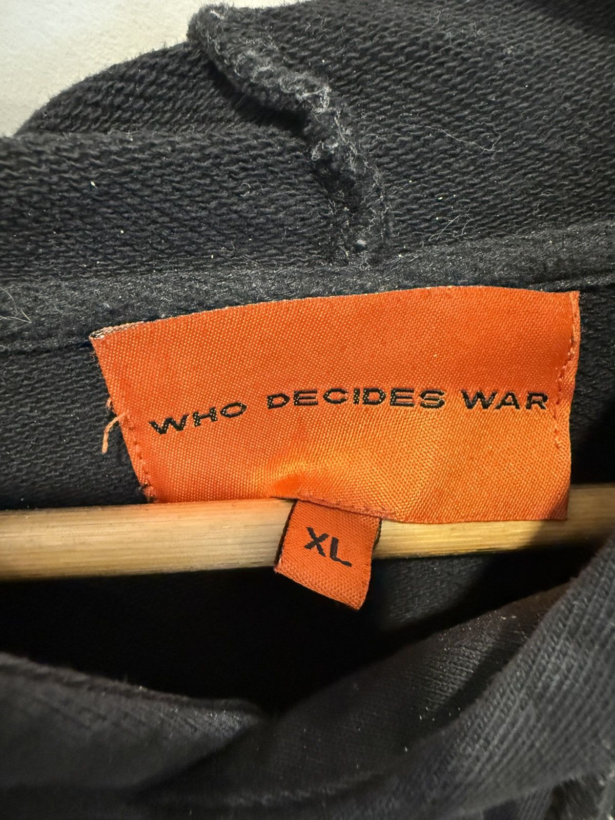 Who Decides War Who Decides War Cropped Stained Glass Hoodie XL Size US XL / EU 56 / 4 - 4 Thumbnail