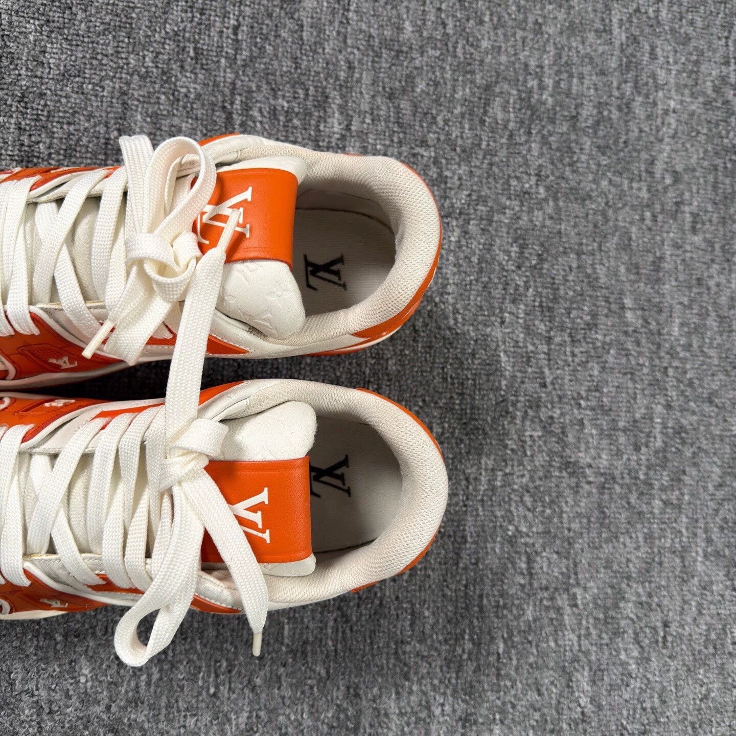 Louis Vuitton LV Trainer White Orange Embossed AOP 9/10 40 Size US 7 / EU 40 - 7 Thumbnail