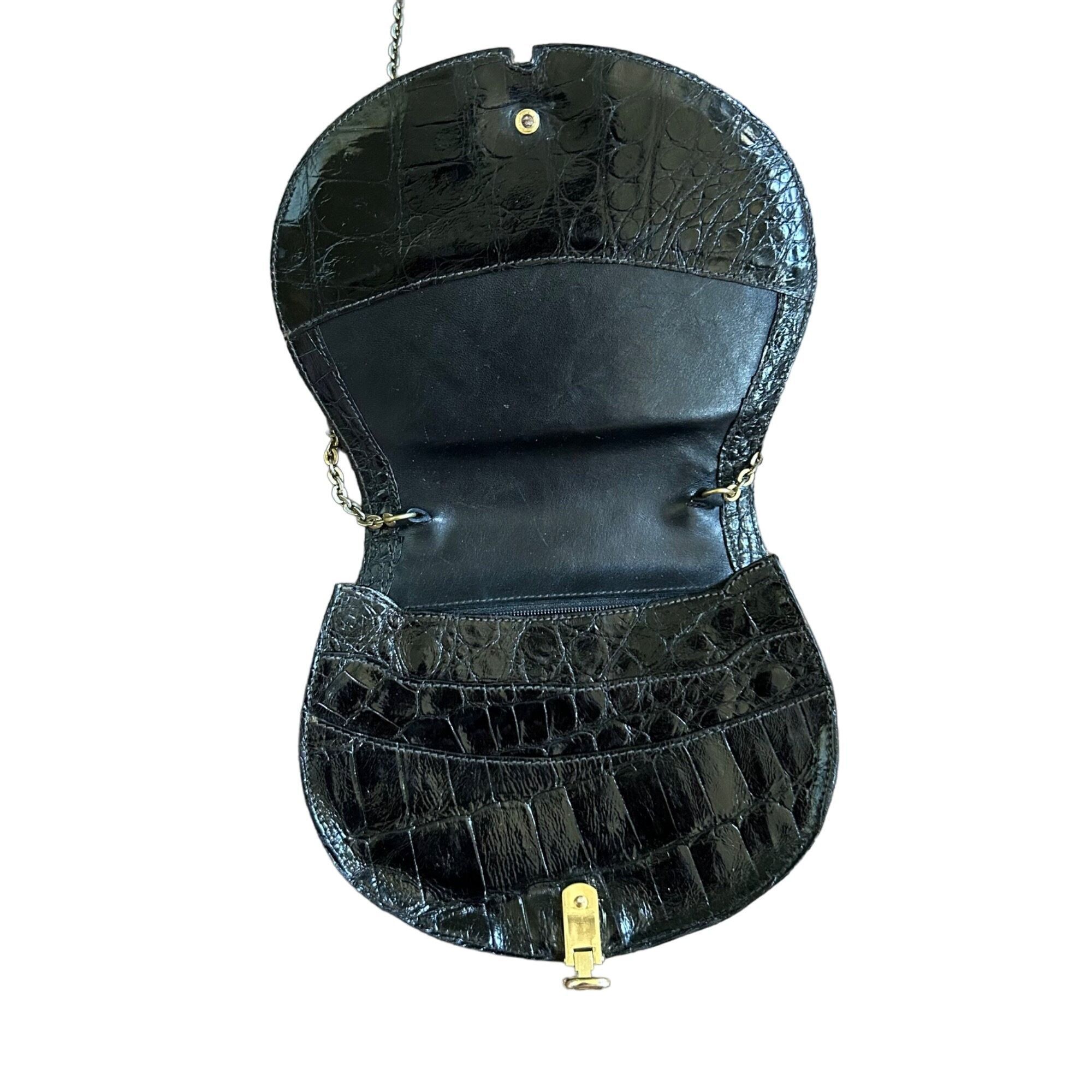 Vintage Vintage Black Leather Animal Print Embossed Crossbody Bag Ch Size ONE SIZE - 5 Thumbnail