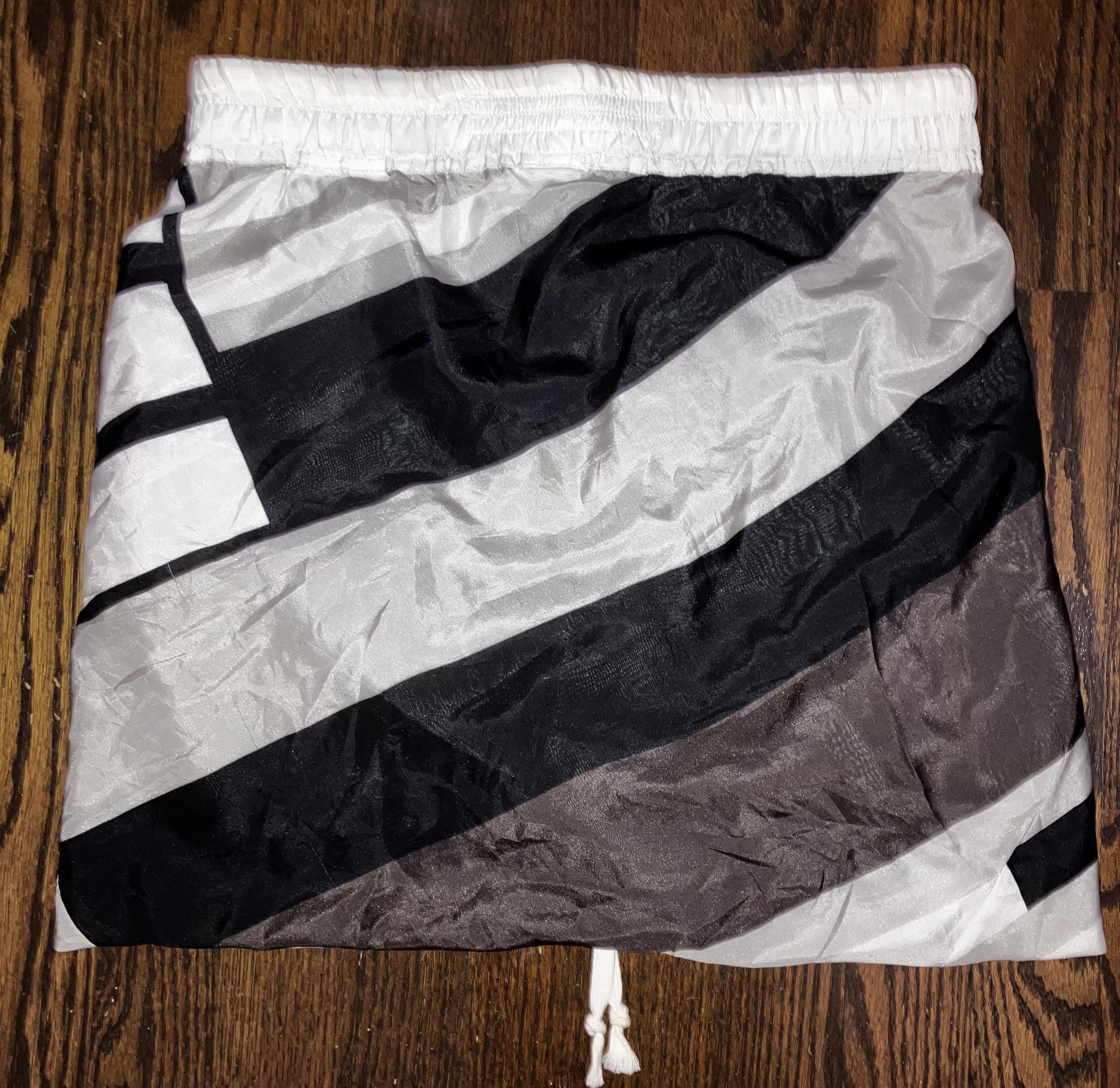Rick Owens Rick Owens SS14 Vicious Silk Shorts Size 28" / US 6 / IT 42 - 2 Thumbnail