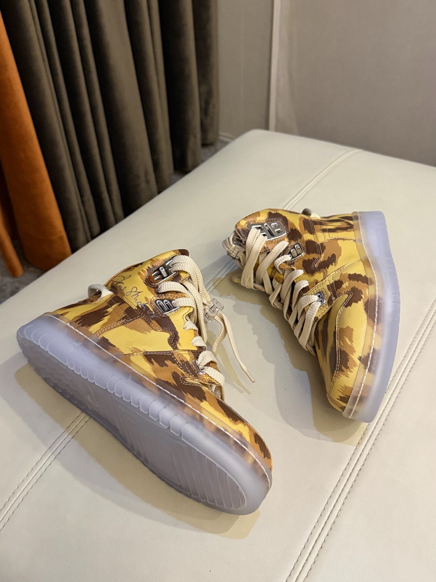 Acne Studios Acne Studios Leopard High-Top Sneakers Size US 7 / IT 37 - 1 Thumbnail