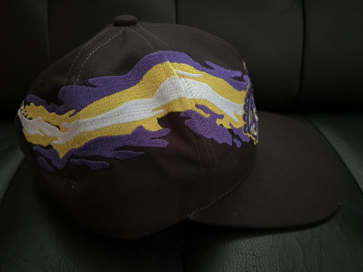 Mitchell & Ness Vintage Mitchell Ness LA Kings Paint Splash Hat Size ONE SIZE - 2 Thumbnail