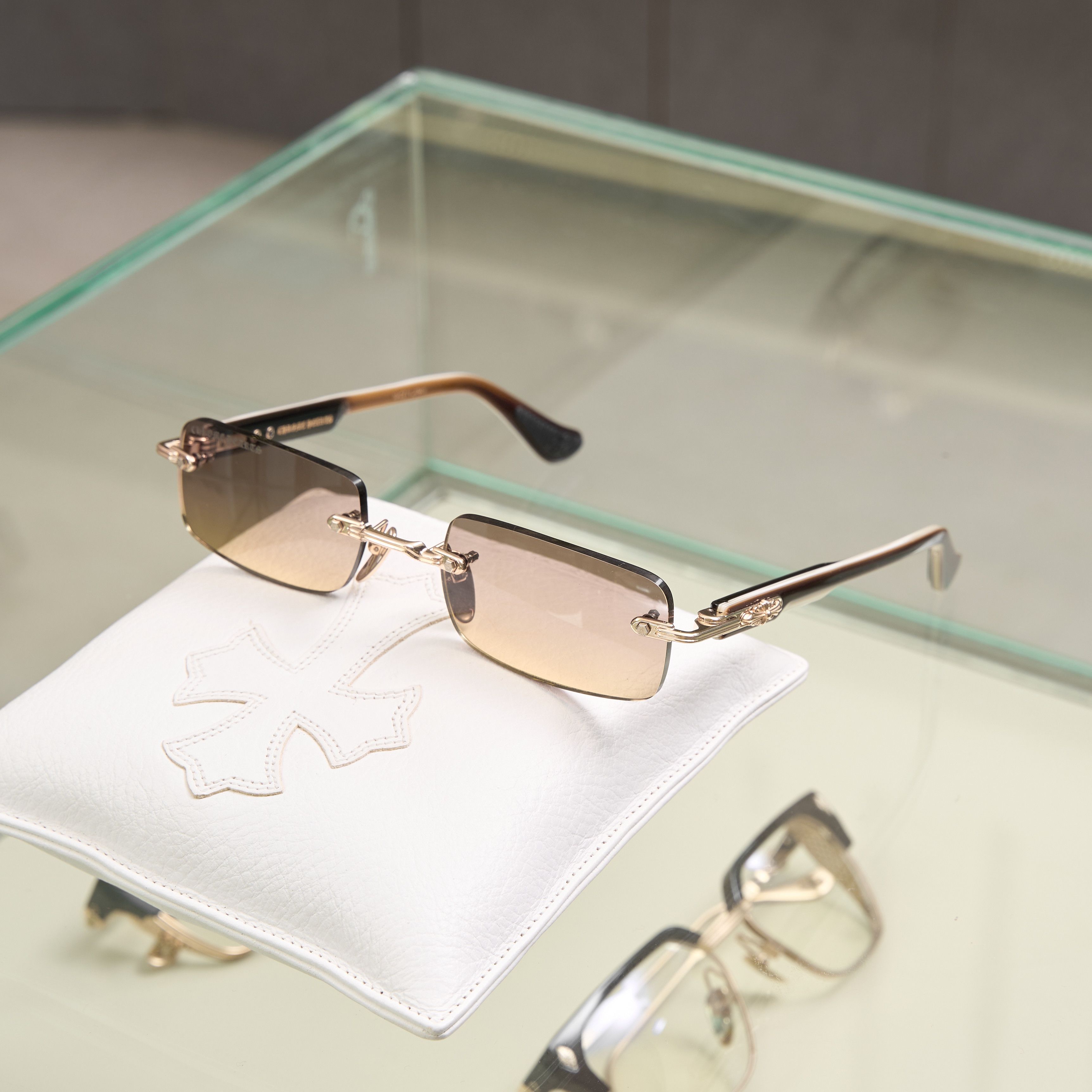 Chrome Hearts CHROME HEARTS DEEP I GOLD PLATED/BROWN BONE BROWN Size ONE SIZE - 1 Thumbnail