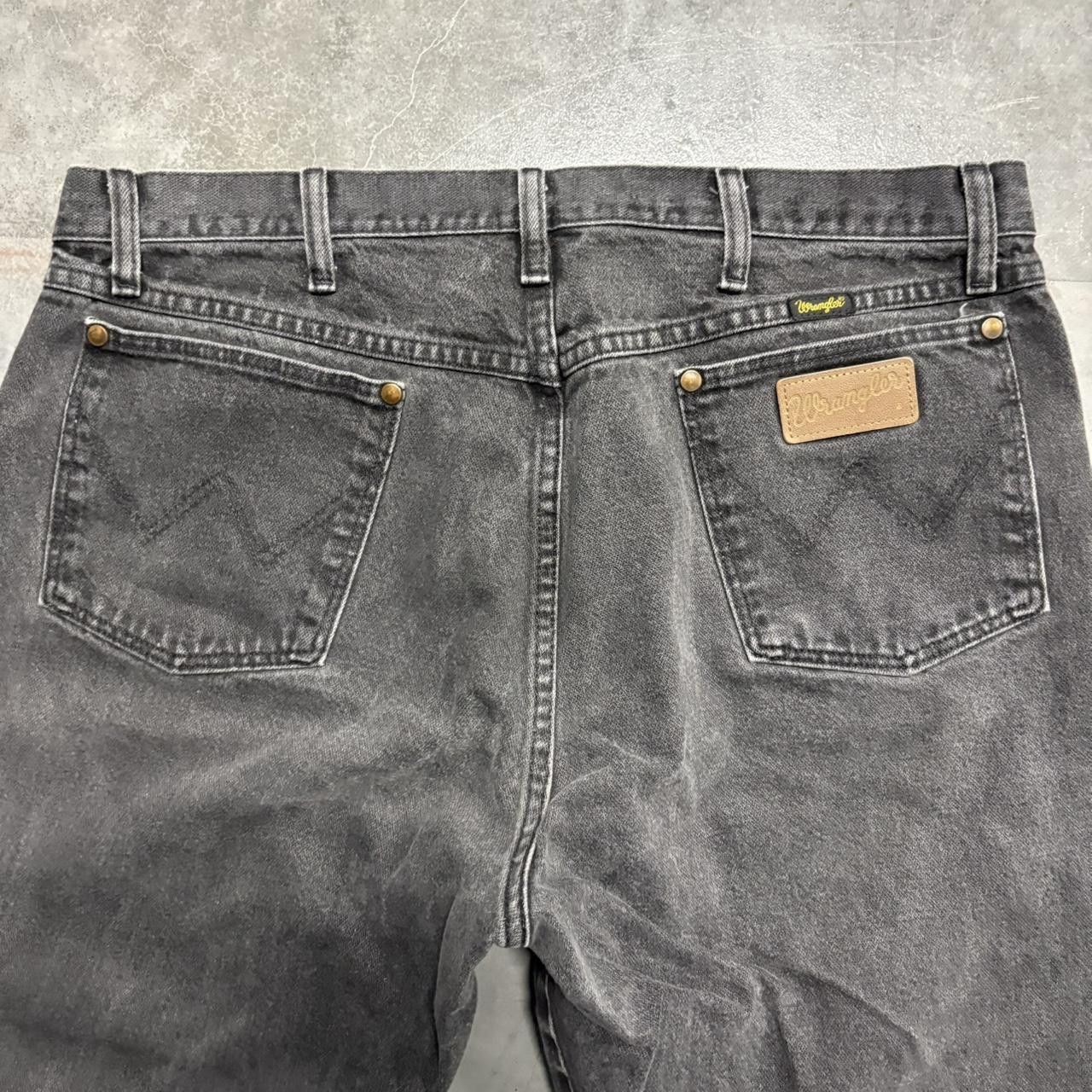 Vintage Crazy Vintage Y2K/2000s Grunge Black Faded Wrangler Workwear Denim Jeans! Size US 36 / EU 52 - 7 Thumbnail