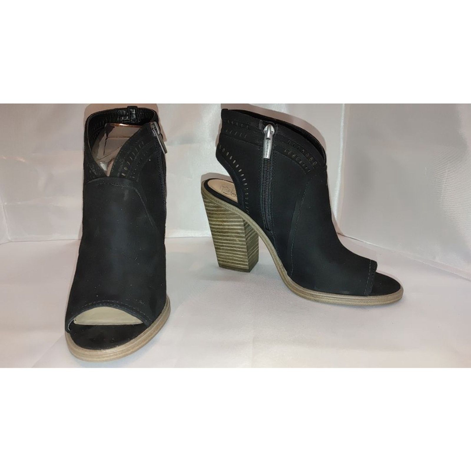 Vince Camuto Vince Camuto Koral Peep Toes Size 9 Size US 9 / IT 39 - 10 Thumbnail