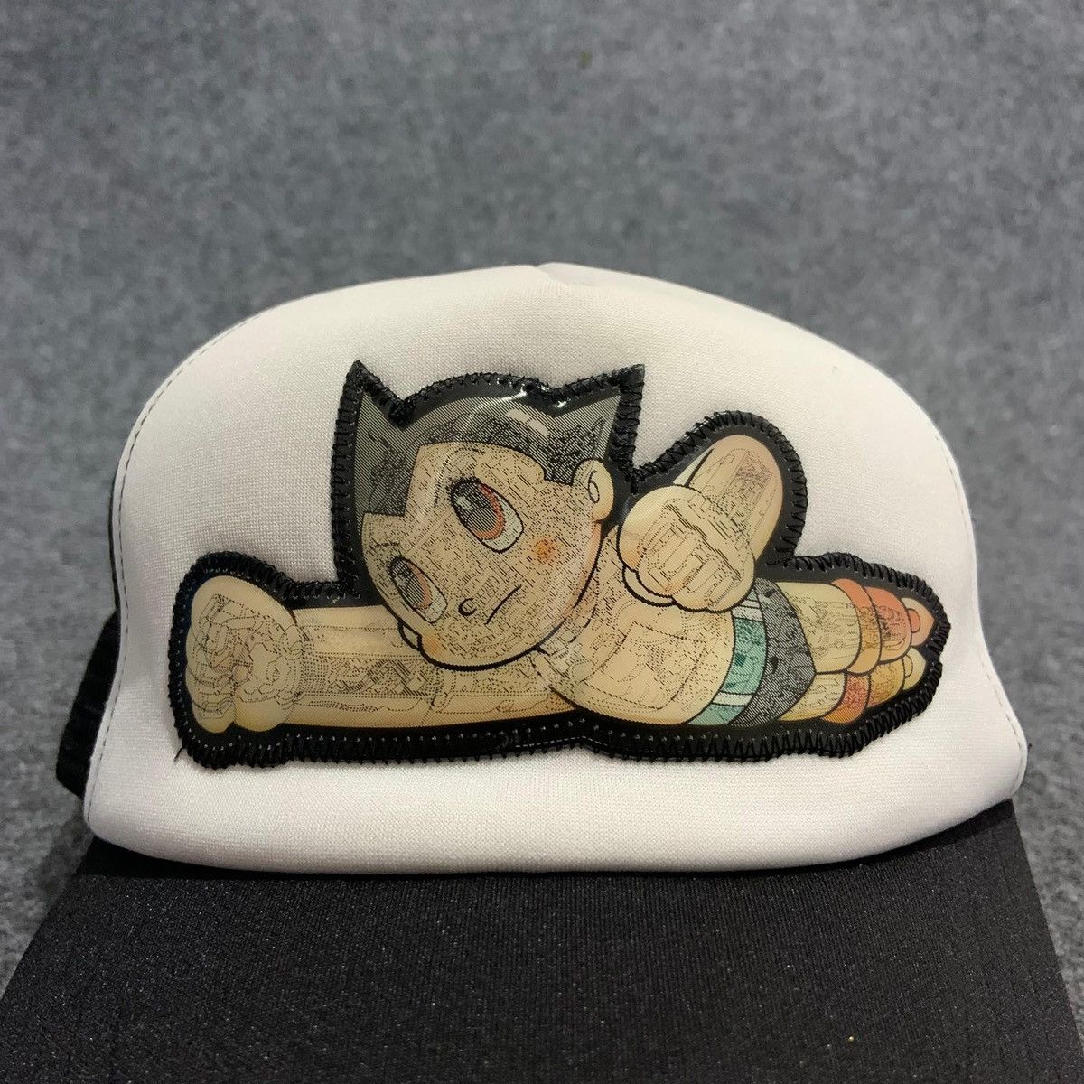 Cartoon Network × Vintage 🔥RARE VTG🔥 MIGHTY ATOM ASTRO BOY BLACK TRUCKER Size ONE SIZE - 3 Thumbnail