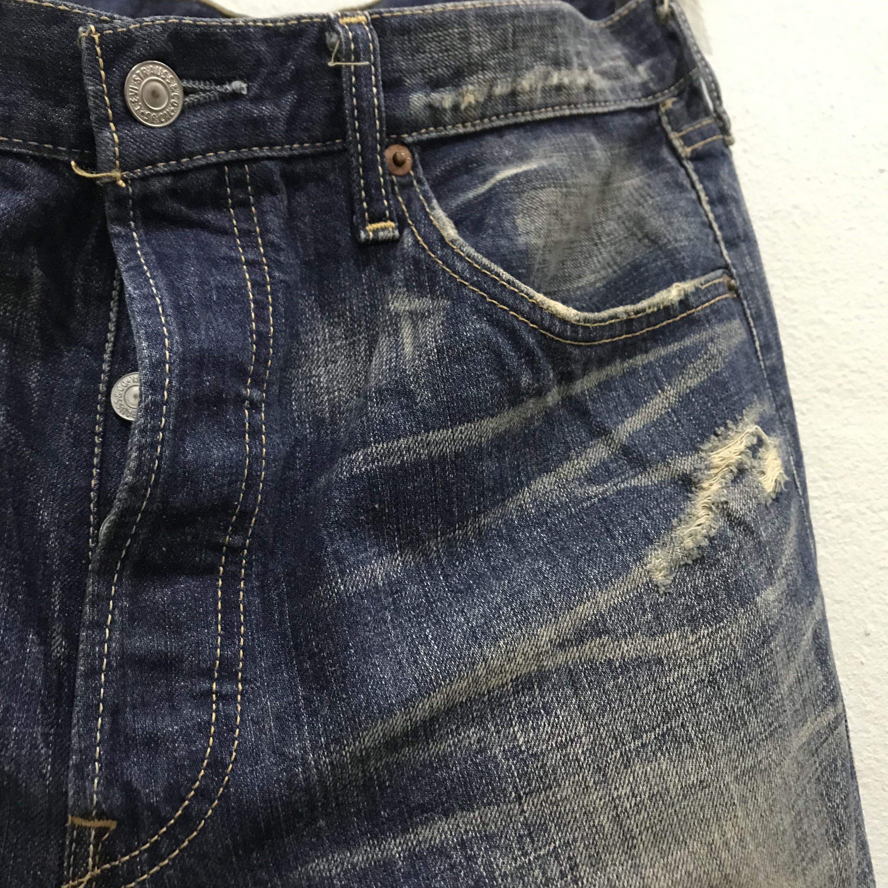 Levi's Vintage 90s Levi's 501 Distressed Faded Blue Stone Washed Size US 34 / EU 50 - 8 Thumbnail