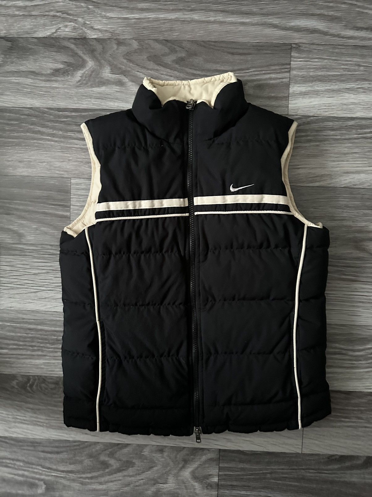Vintage Nike Reversible Puffer Vest beige/black