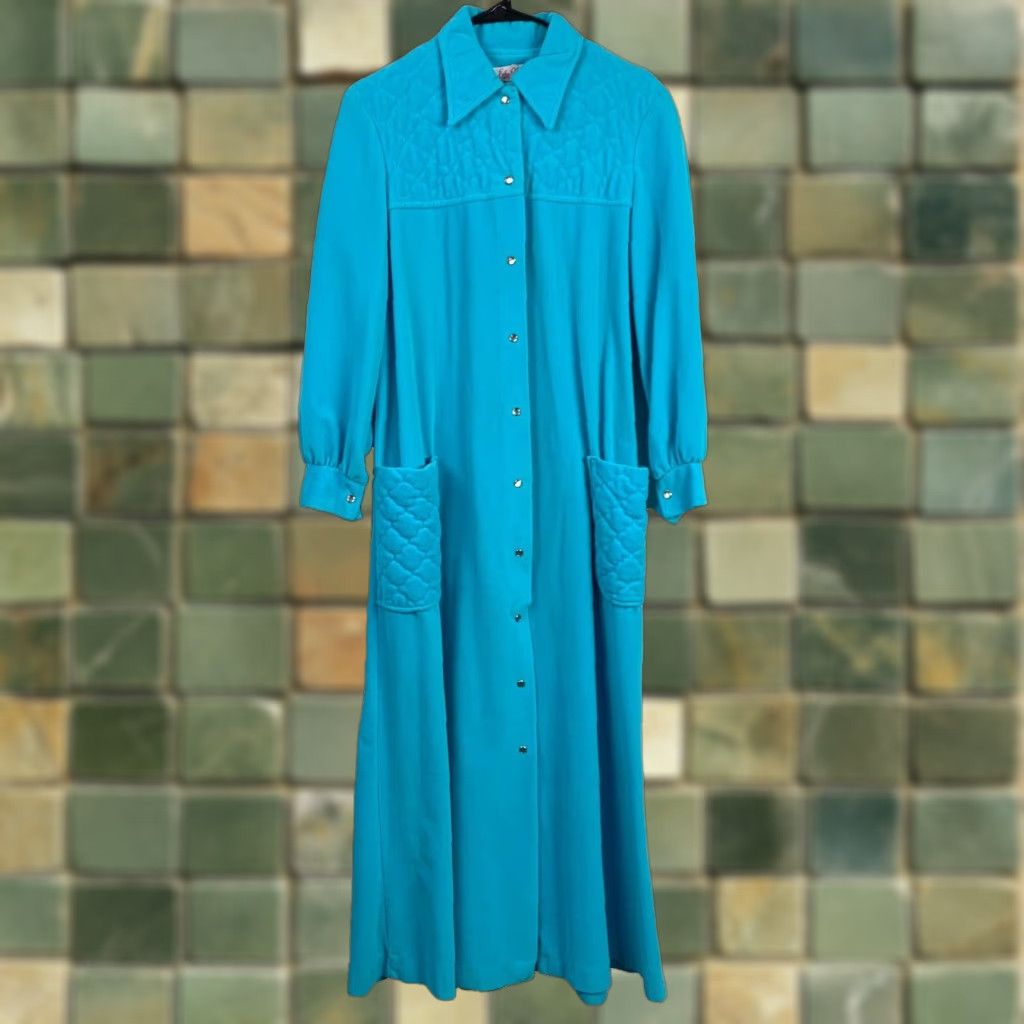 Velour VINTAGE Evelyn Pearson Lounging Blue Velour Fleece Long Robe Chest 40" Velvet GoGo Mod 70s Womens Size ONE SIZE - 1 Thumbnail