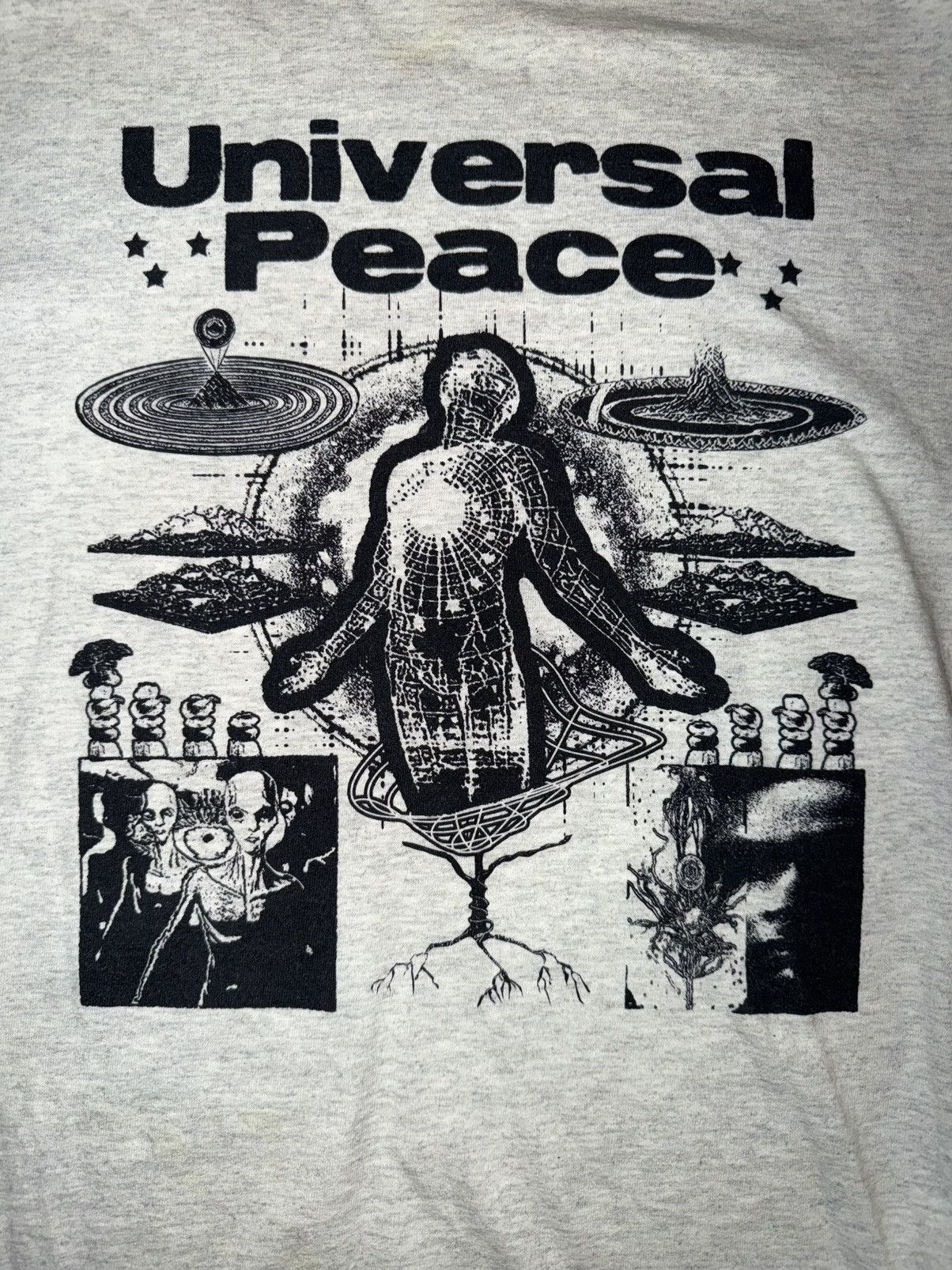 Other Awake Happy universal peace size large Size US L / EU 52-54 / 3 - 2 Thumbnail