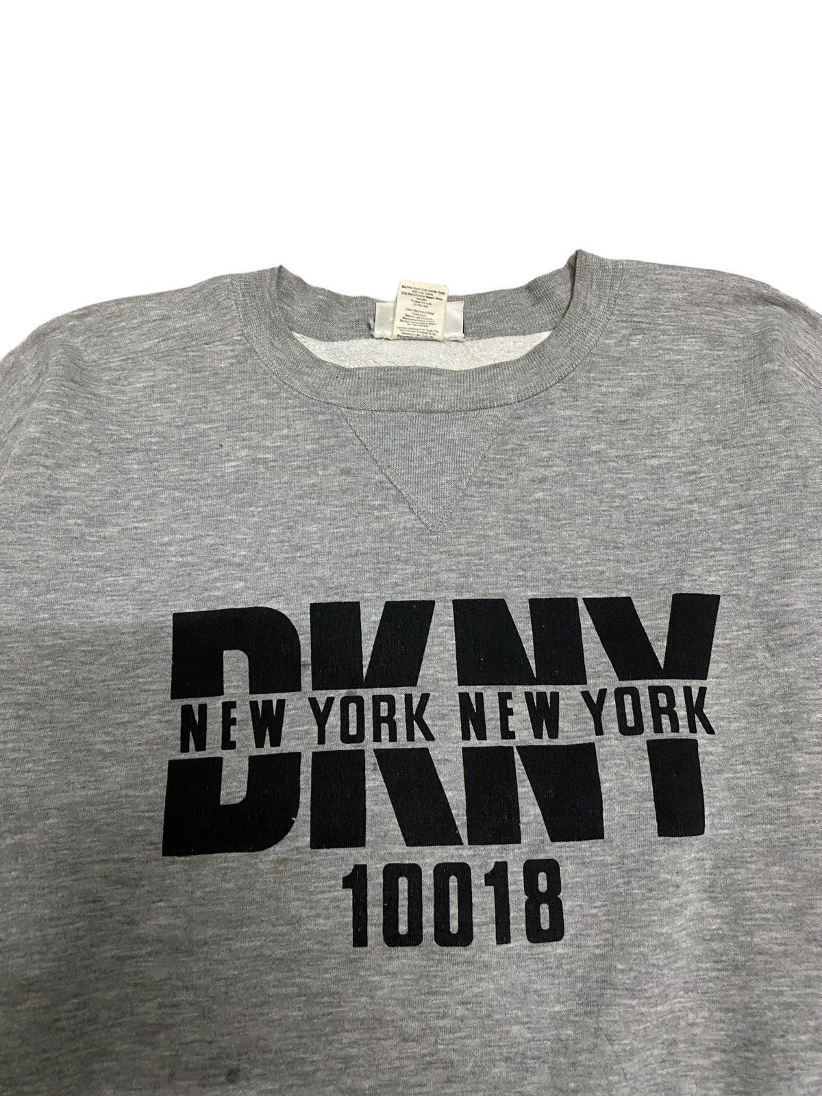 DKNY × Vintage Vintage DKNY Biglogo Sweatshirt Size US L / EU 52-54 / 3 - 2 Thumbnail