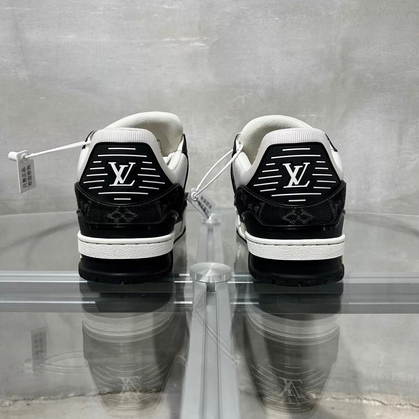 Louis Vuitton LV Trainer Black & White Denim UK6.5/40.5 Size US 7.5 / EU 40-41 - 6 Thumbnail