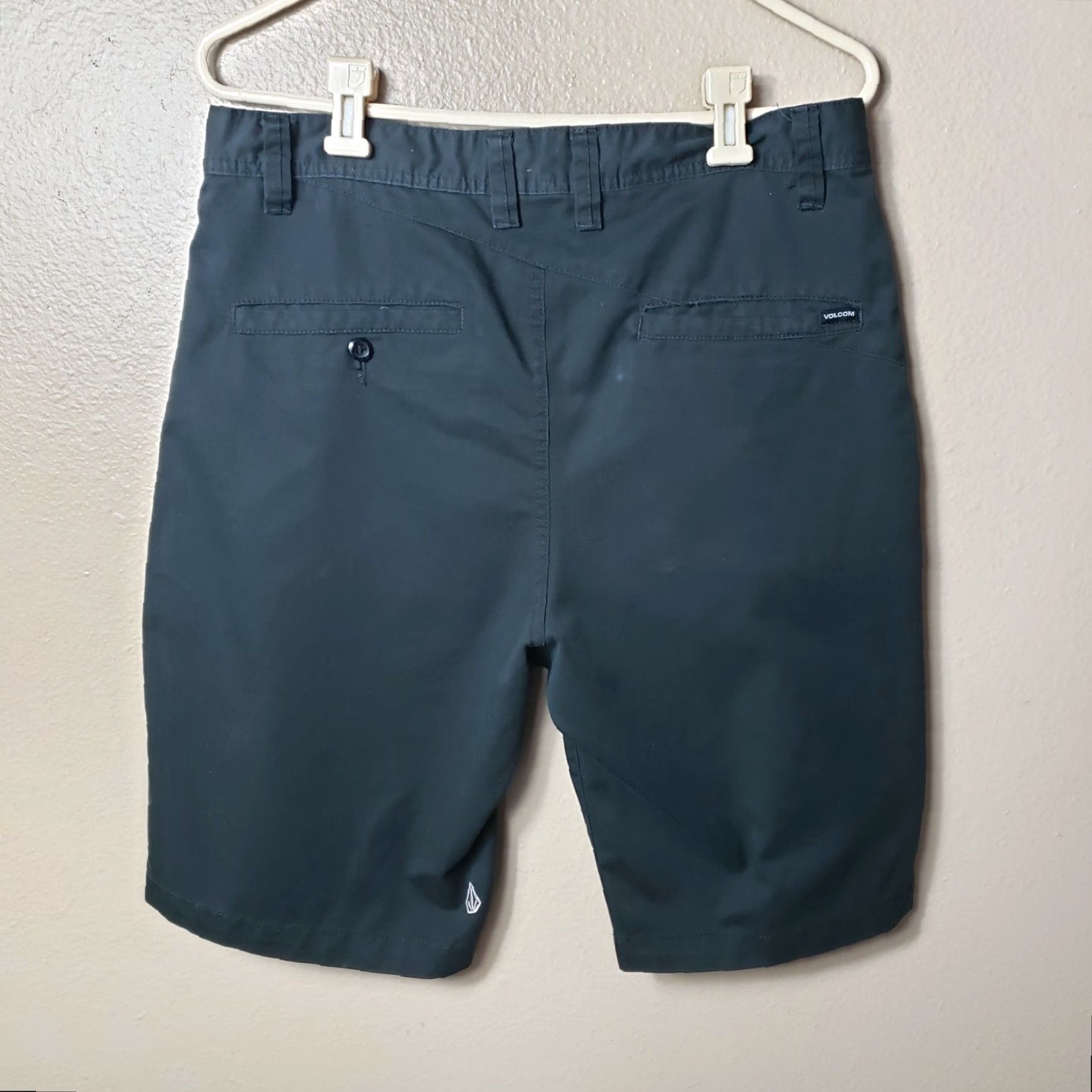 Volcom Volcom Frickin Black Chino Shorts-Size 32 | Men | Chino | Relaxed Fit | 10.5" Inseam | Black | Polyester/Cotton | Casual Vintage: No Size US 32 / EU 48 - 7 Thumbnail