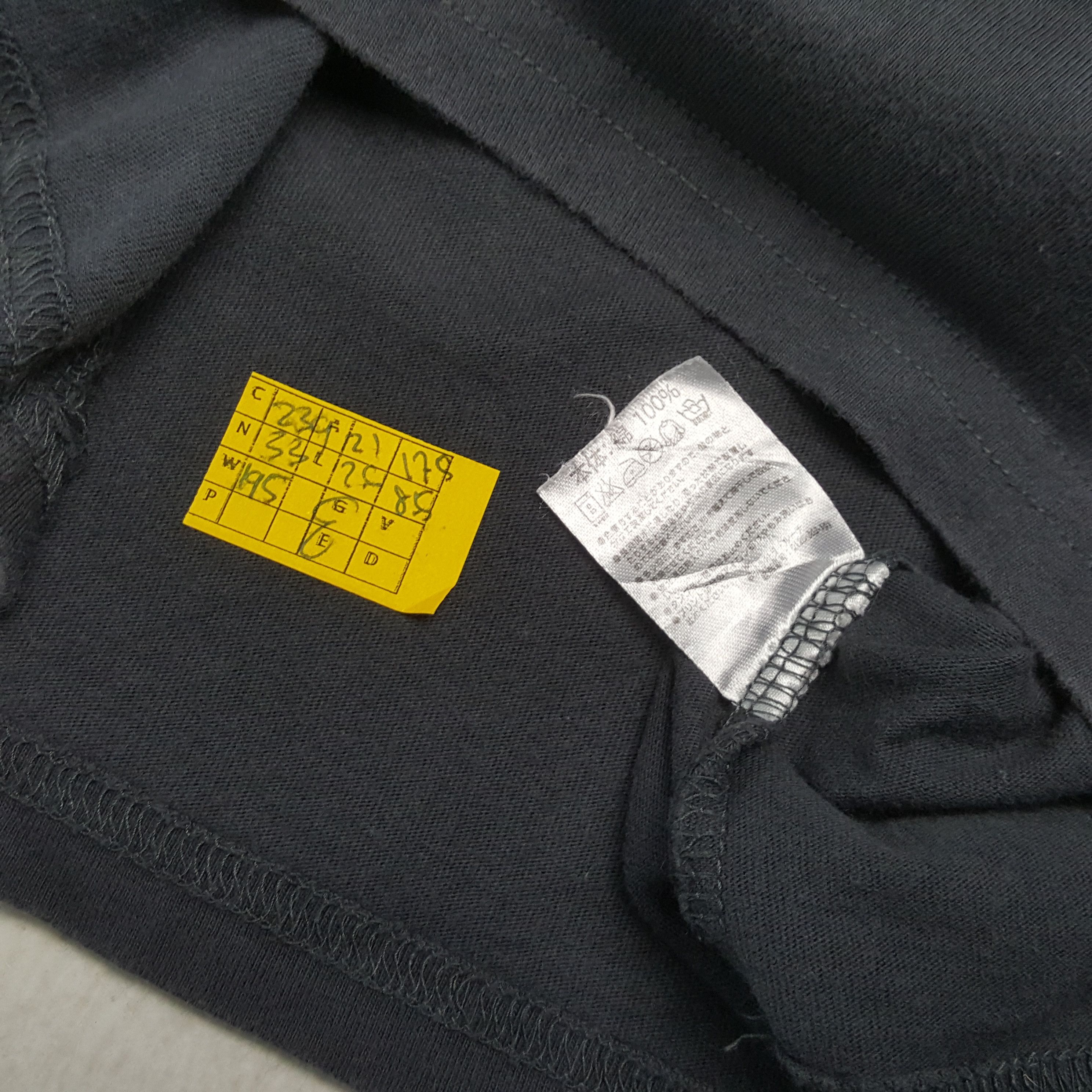 Japanese Brand × Number (N)ine × Vintage Vintage NUMBER (N)INE X Marlboro Japanese Brand T-Shirst Size US L / EU 52-54 / 3 - 5 Thumbnail