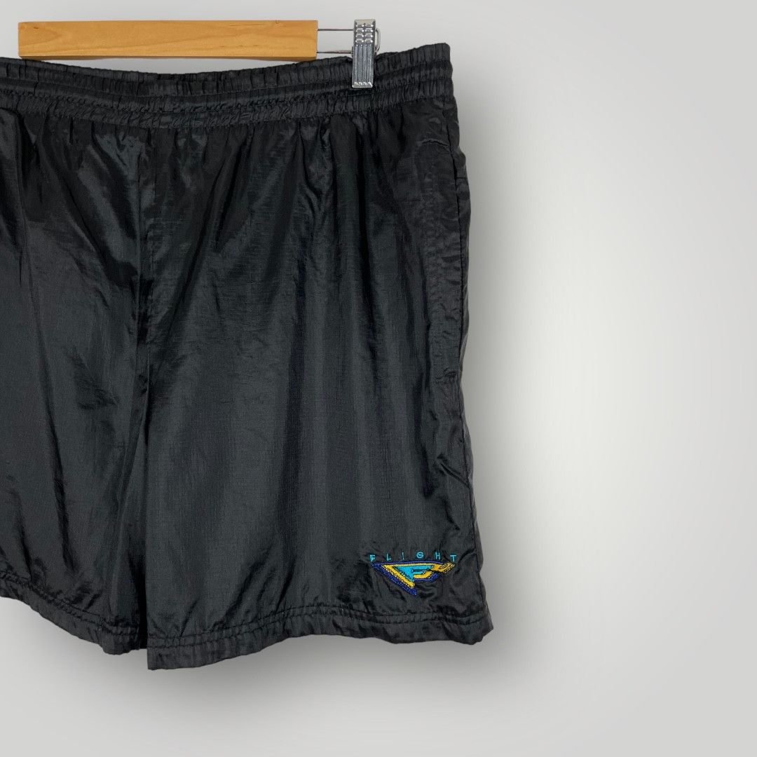 Vintage Vintage 90s Nike Flight Embroidered Swoosh Nylon Shorts Size US 34 / EU 50 - 2 Thumbnail