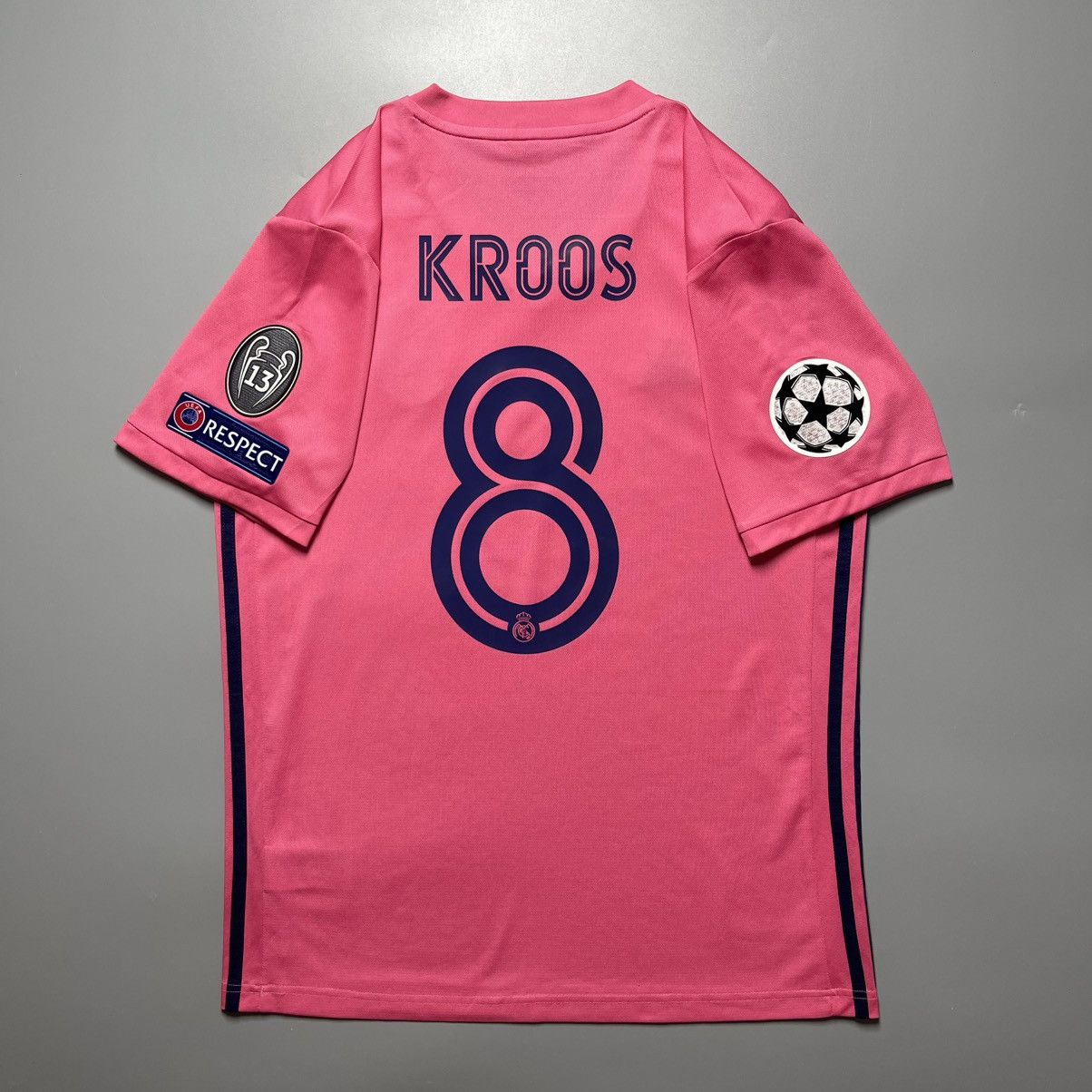 Vintage REAL MADRID ADIDAS 2020/2021 FOOTBALL AWAY JERSEY #8 KROOS Size US M / EU 48-50 / 2 - 1 Thumbnail