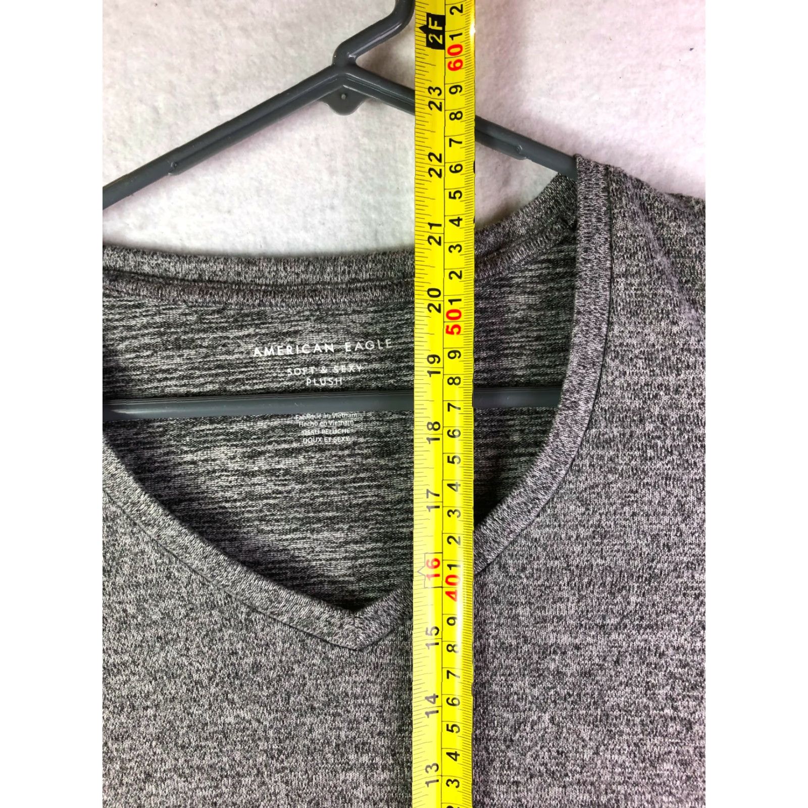 American Eagle Outfitters VINTAGE? No — American Eagle Outfitters Soft & Sexy Plush Gray Long Sleeve Pullover Womens XS Shirt Women XS Gray Solid Pullover Casual Size XS / US 0-2 / IT 36-38 - 8 Thumbnail