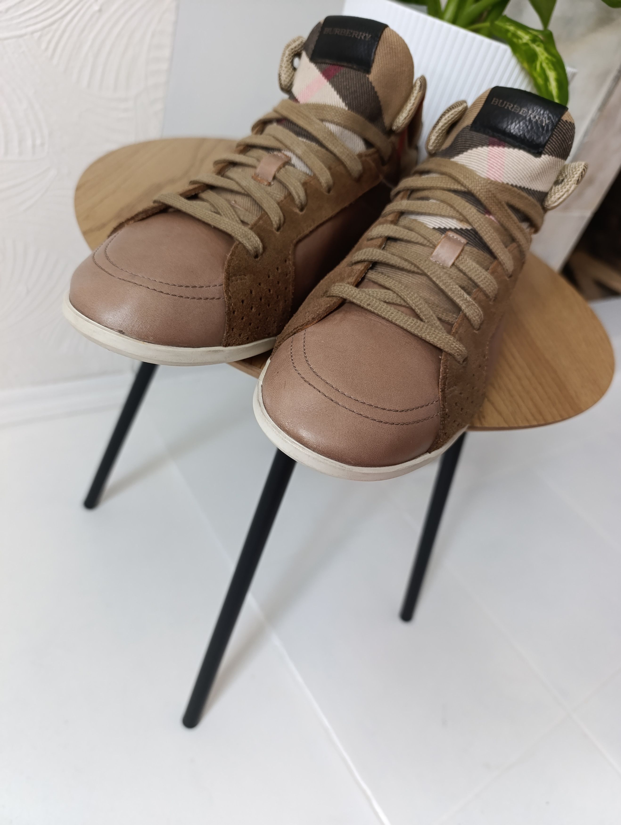 Burberry BURBERRY VINTAGE LEATHER HITOP SNEAKERS TRAINERS Size US 10 / IT 40 - 8 Thumbnail